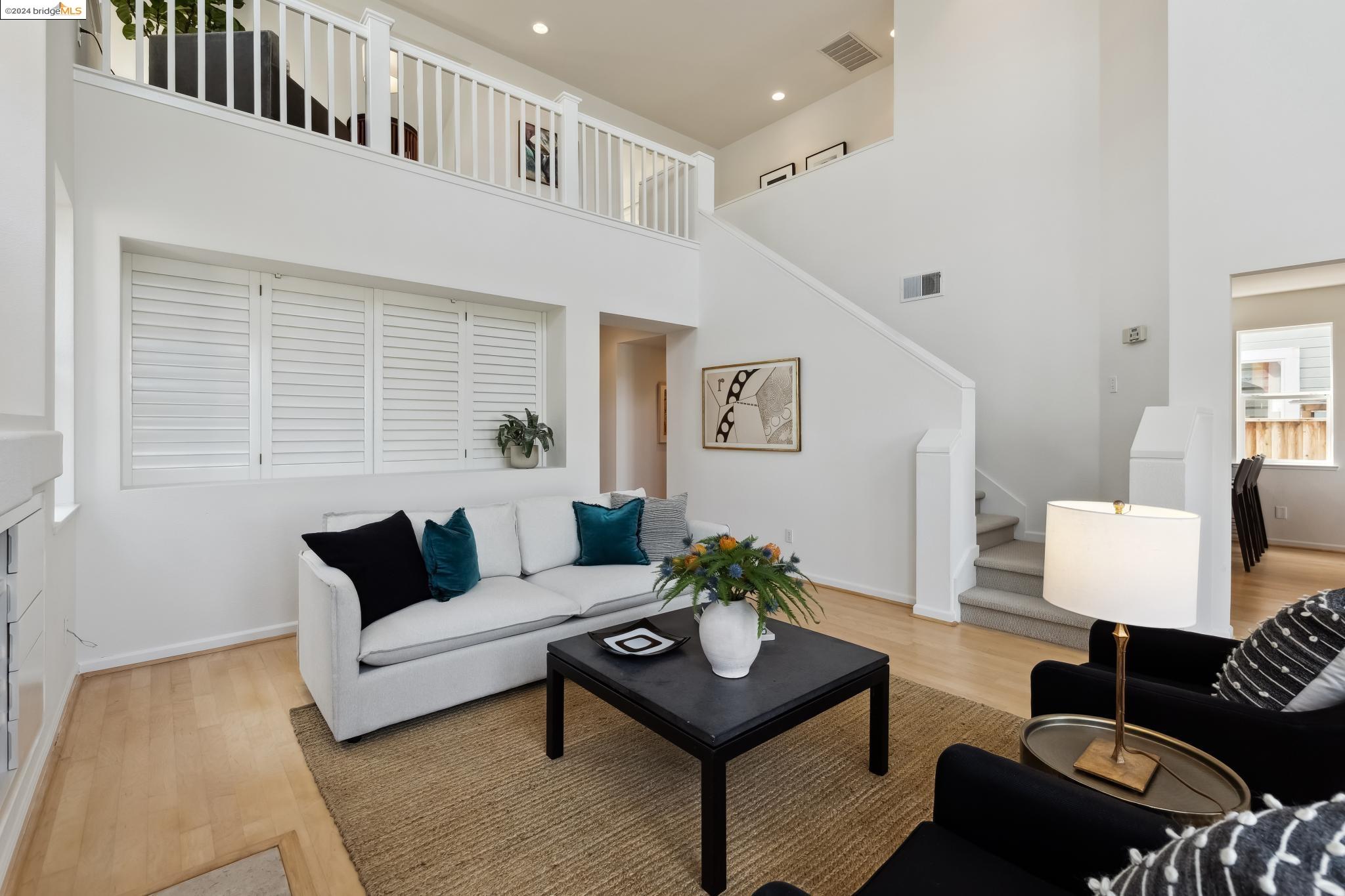 31 Sandpoint Dr