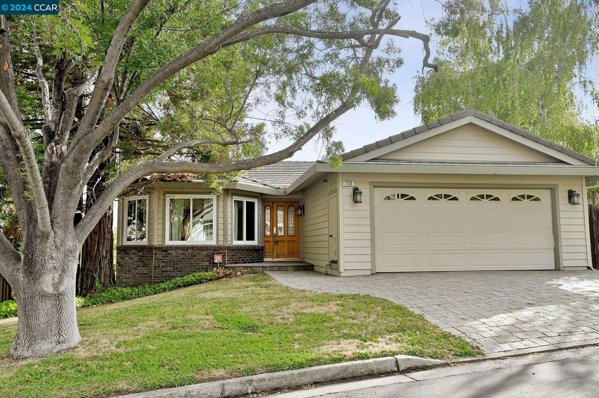 204 Netherby Pl