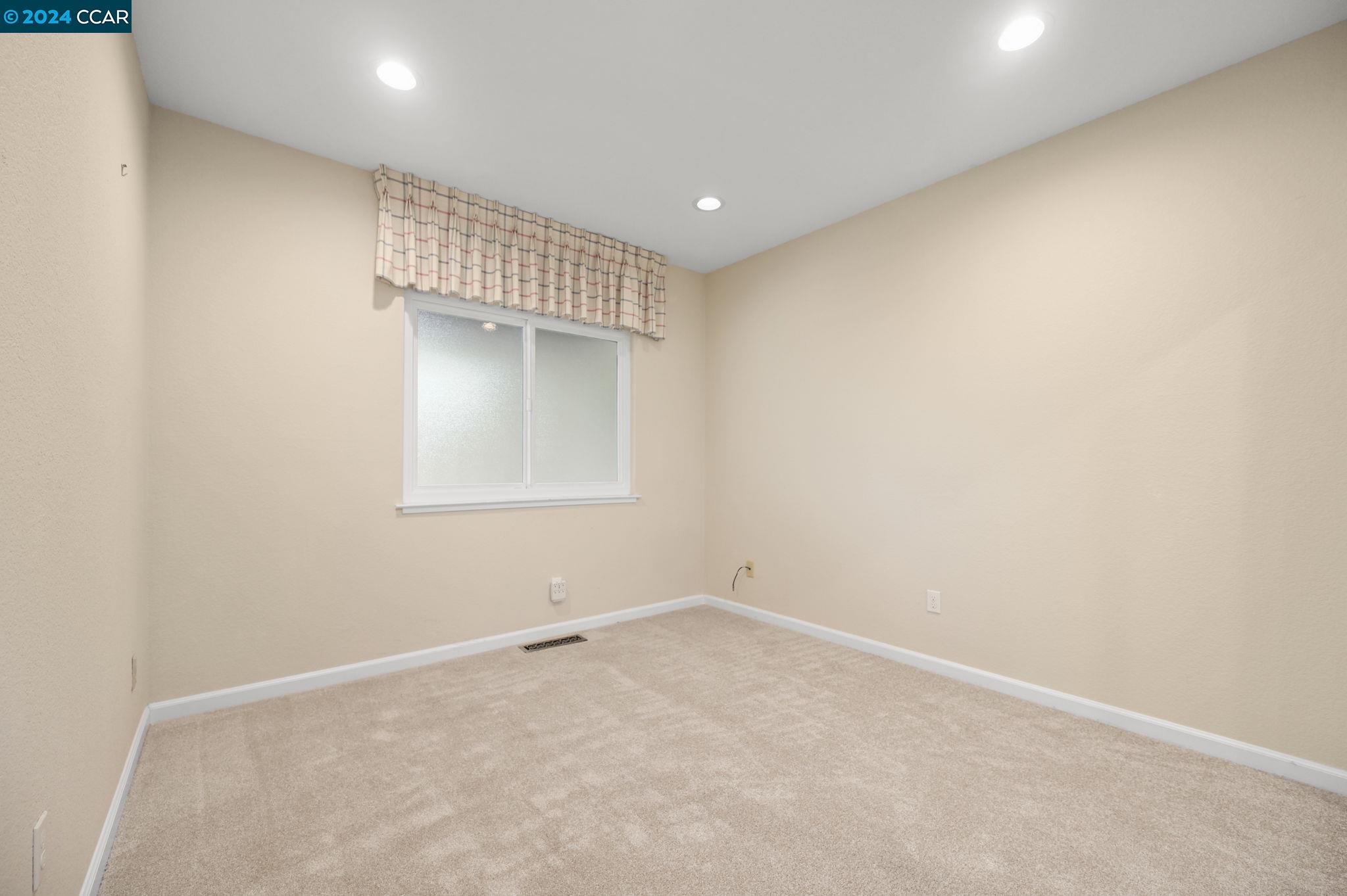 204 Netherby Pl