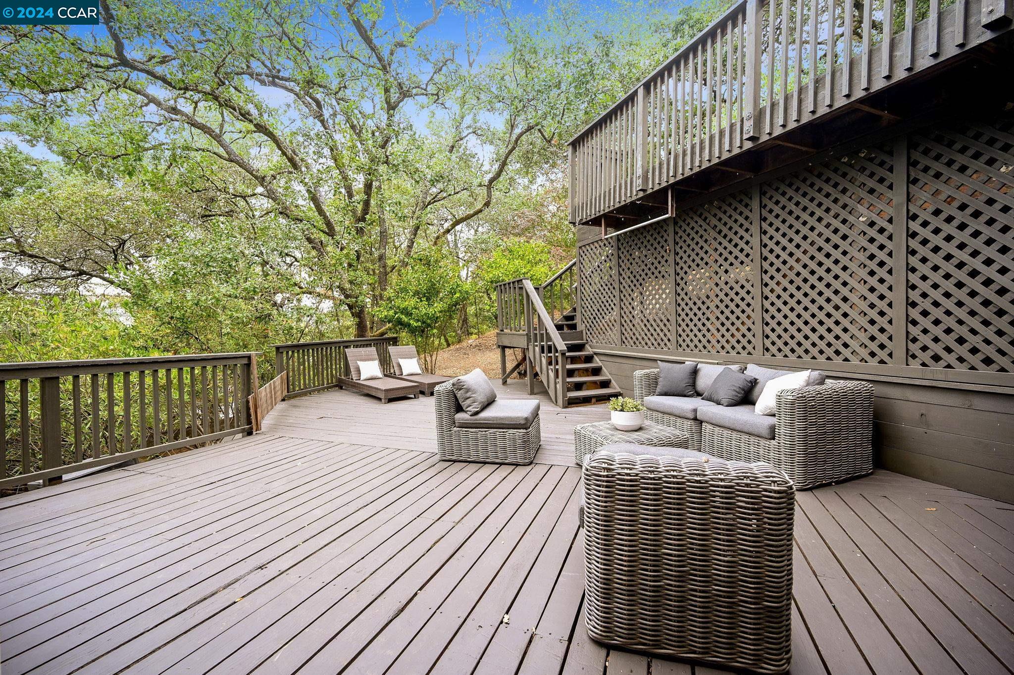 3715 Highland Ct