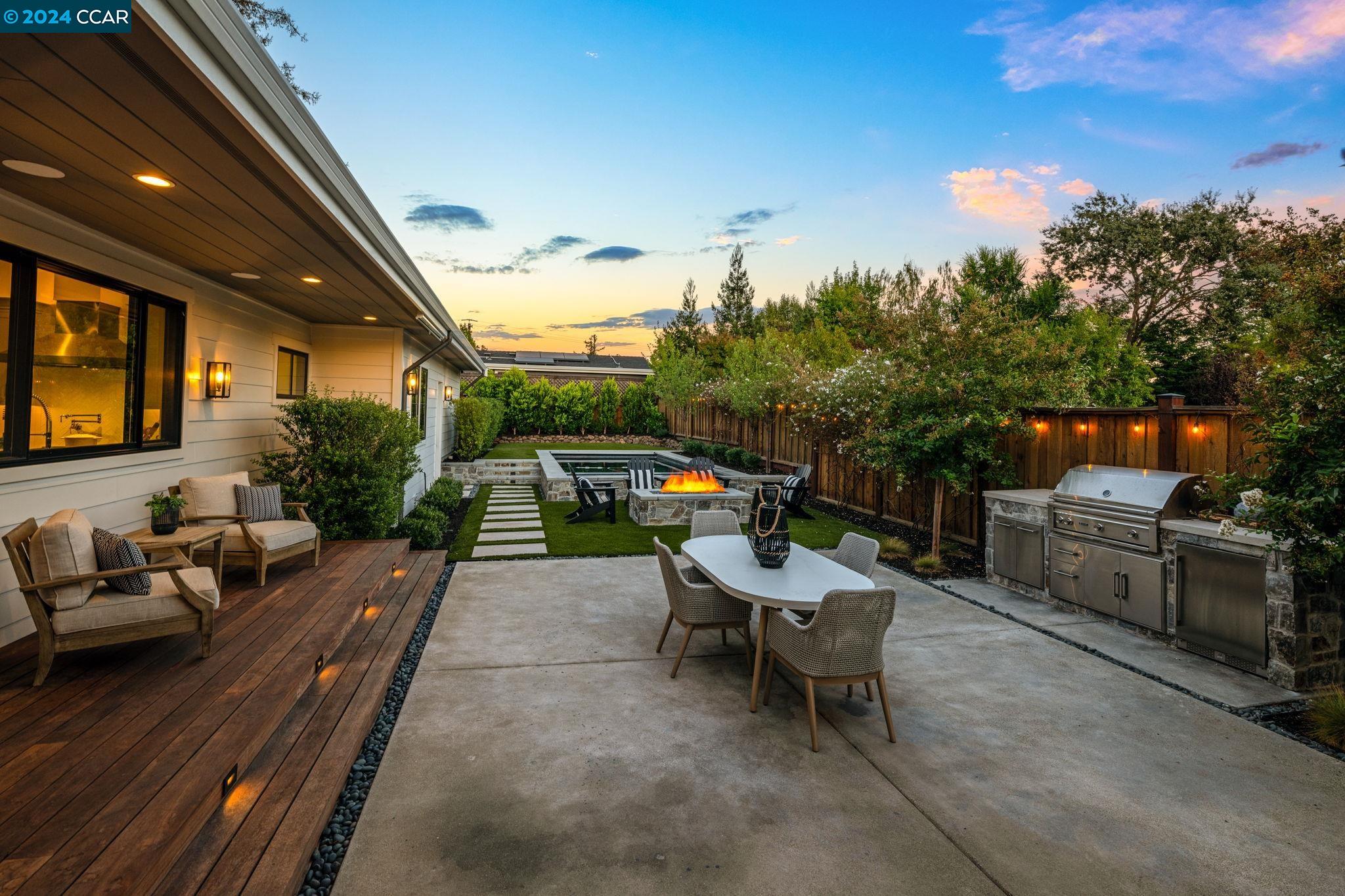 2715 Kinney Dr