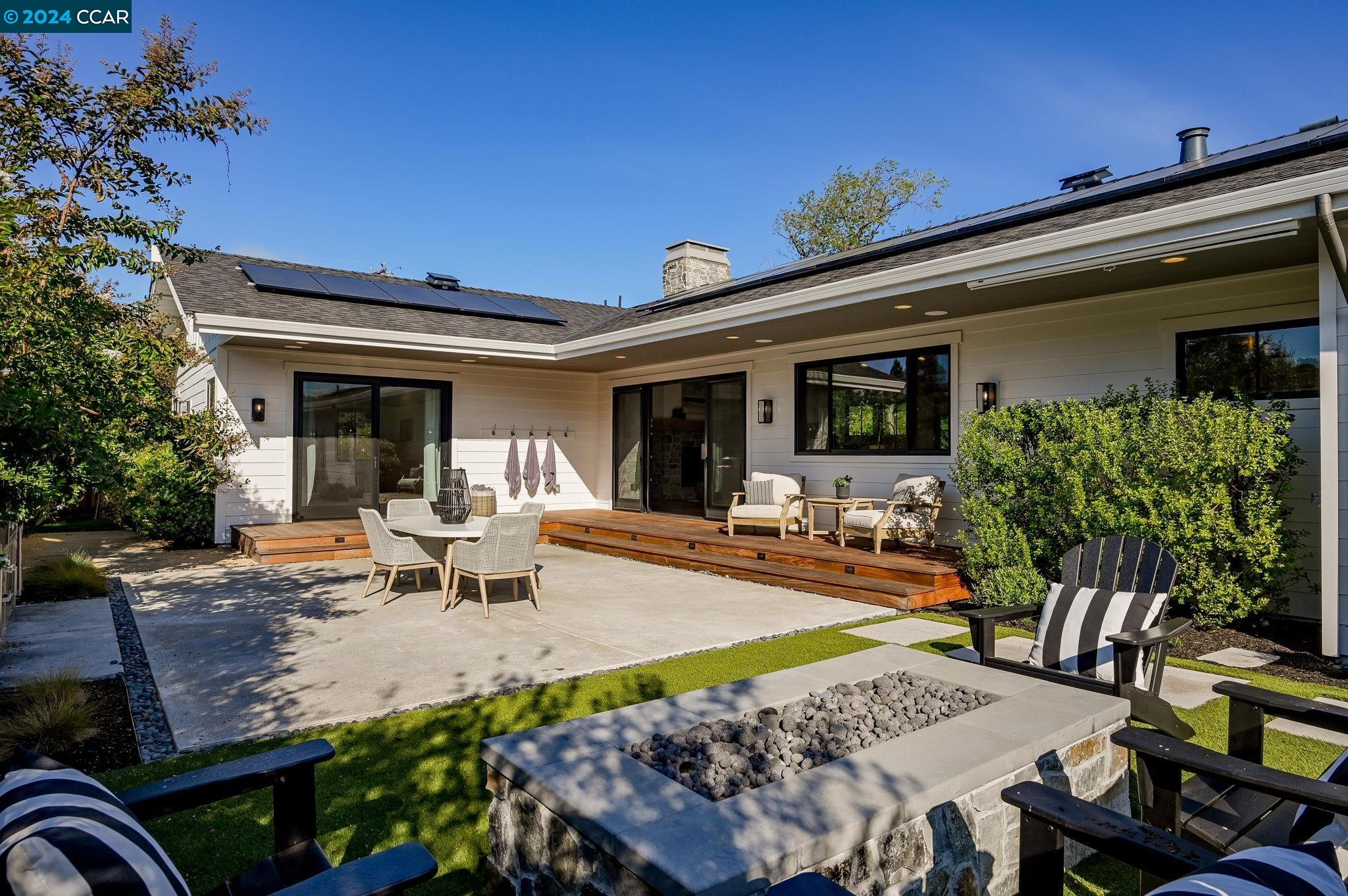 2715 Kinney Dr