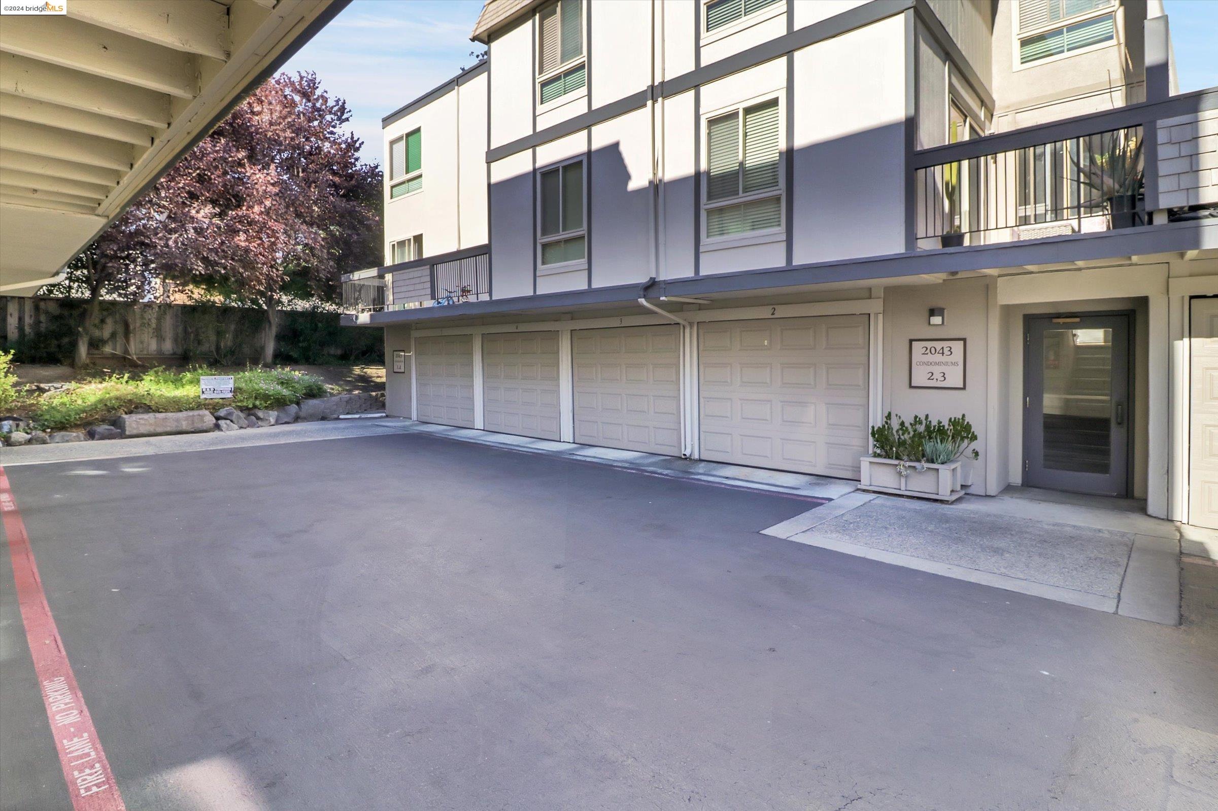 2043 Sierra Rd # 3