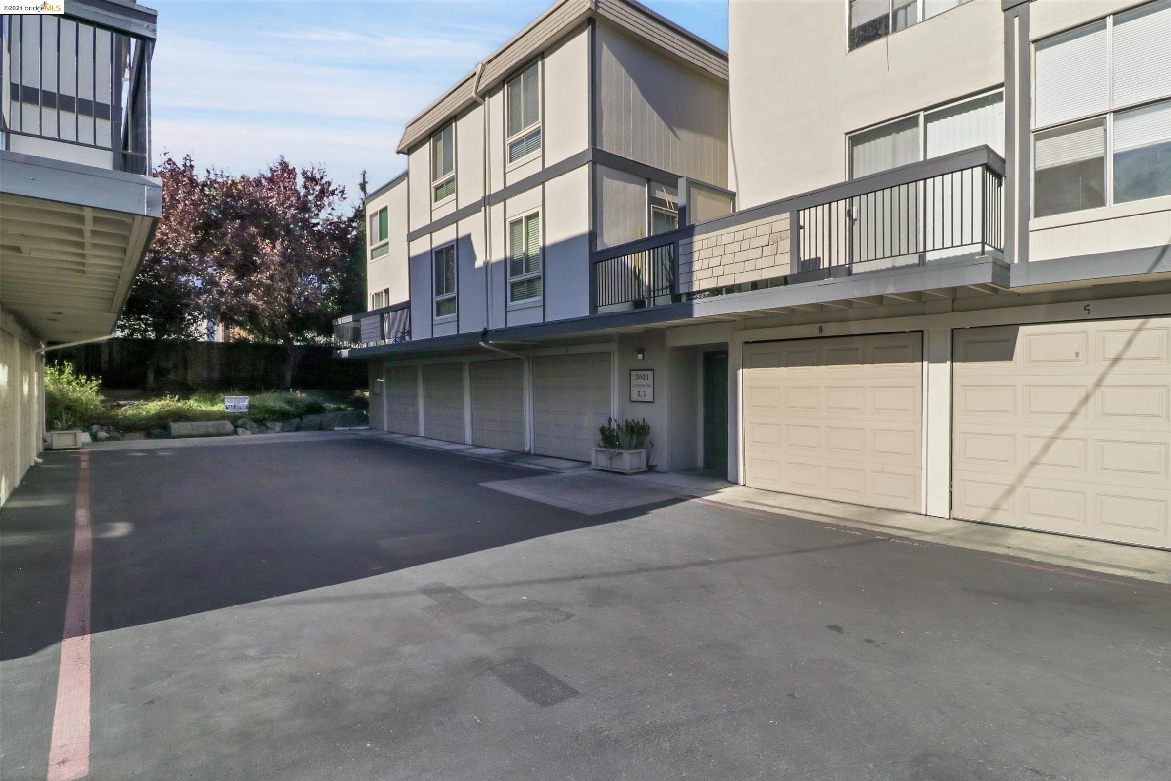 2043 Sierra Rd # 3