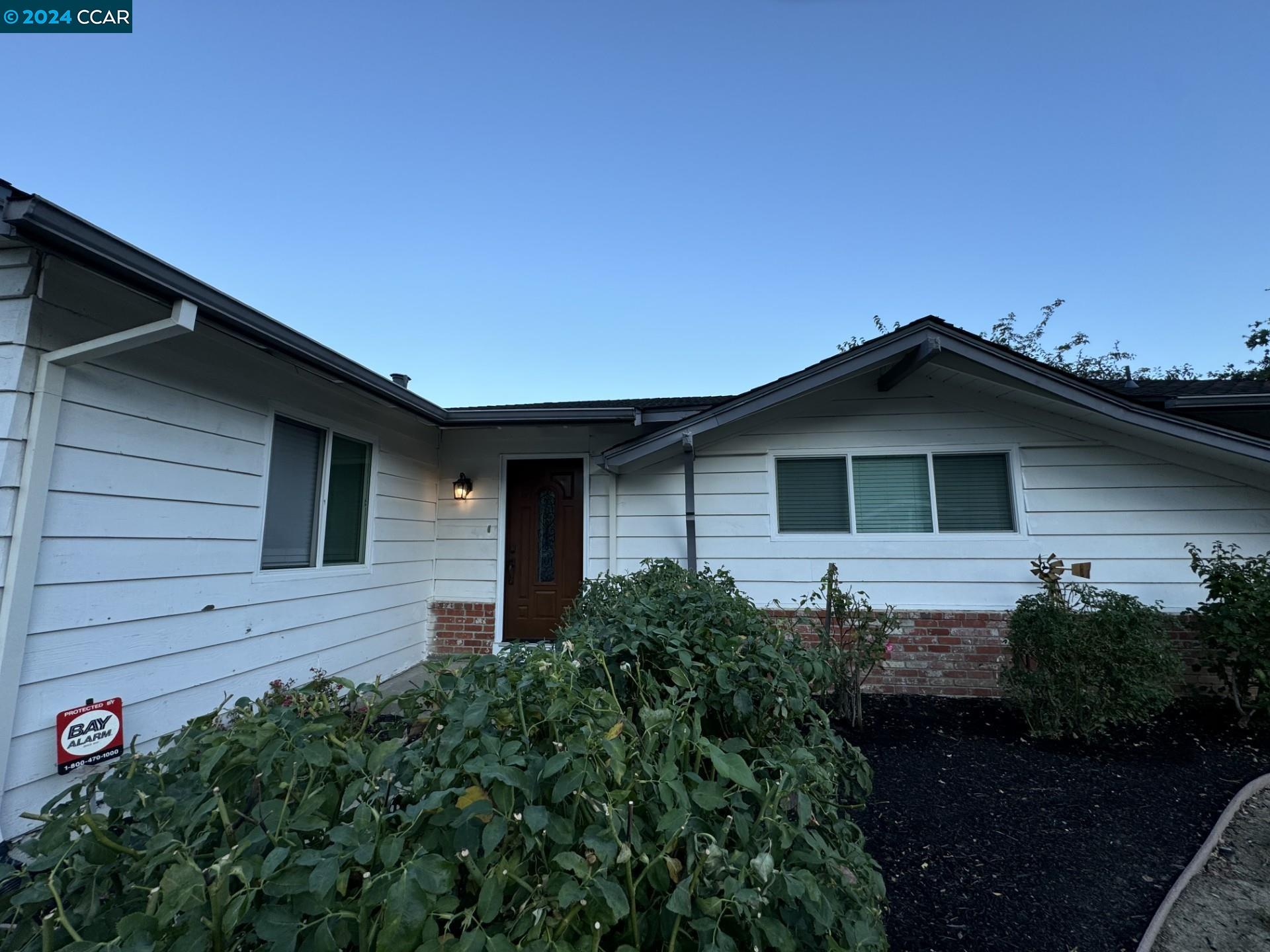 1830 Del Rio Dr