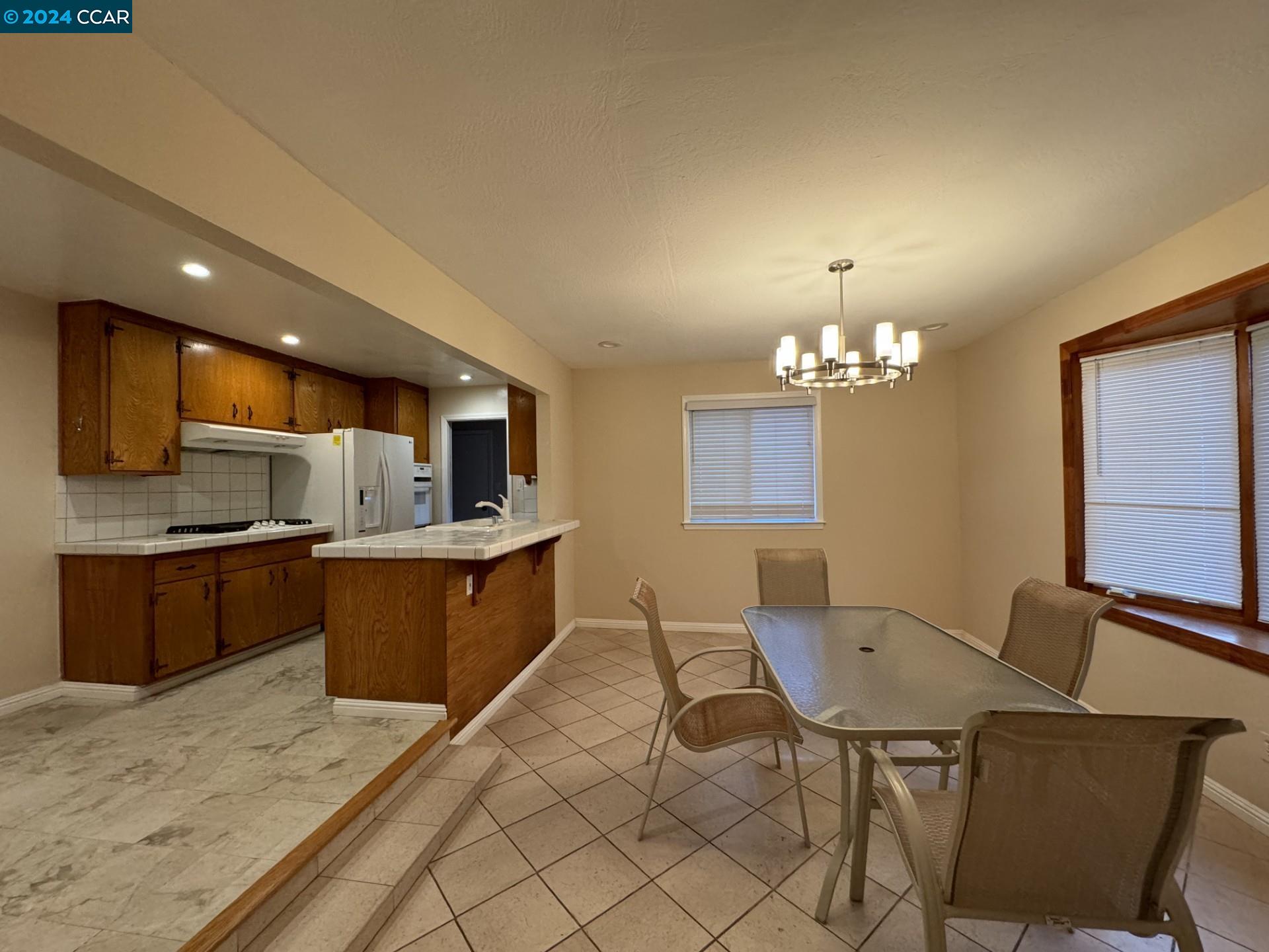 1830 Del Rio Dr