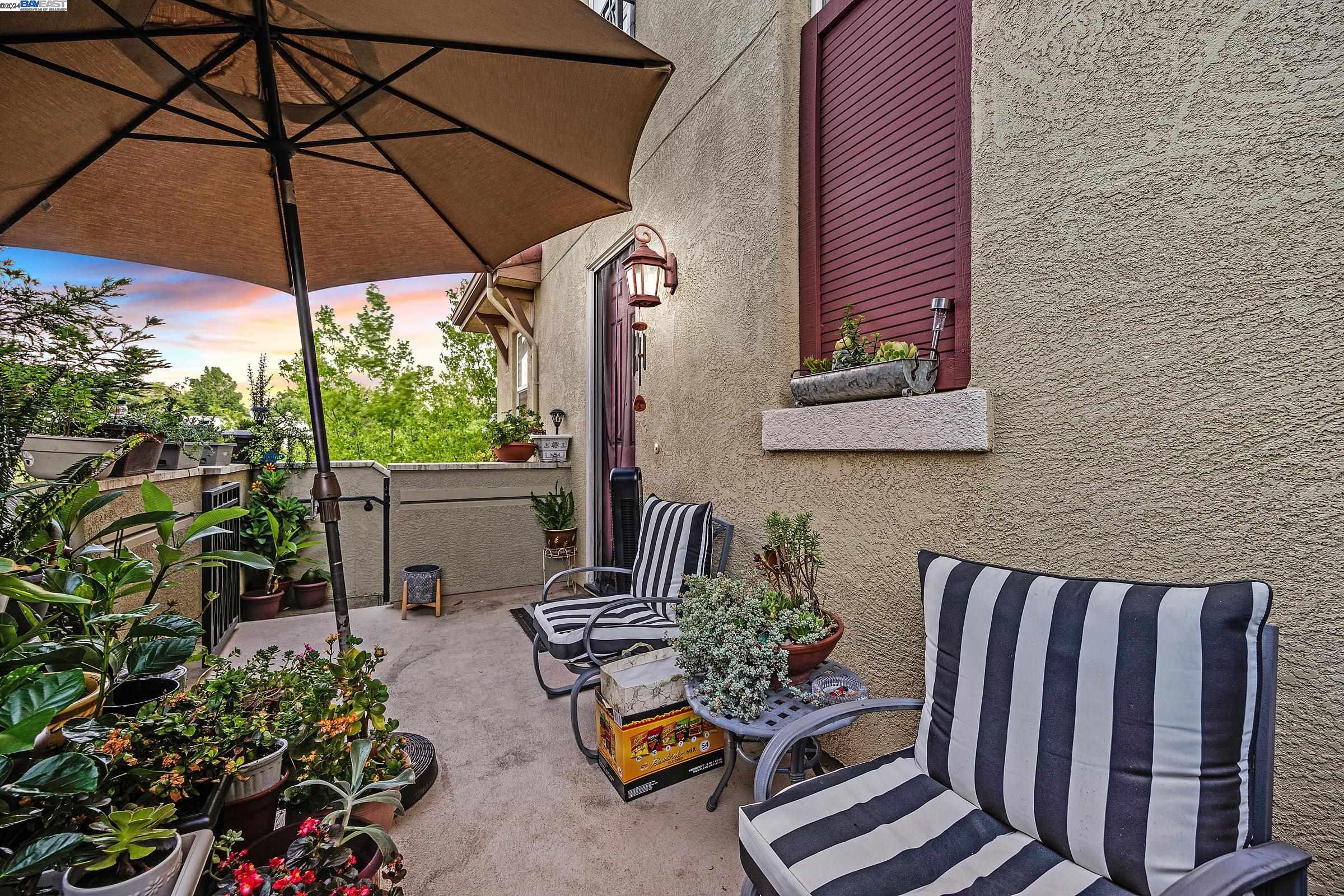 56 Picasso Ct
