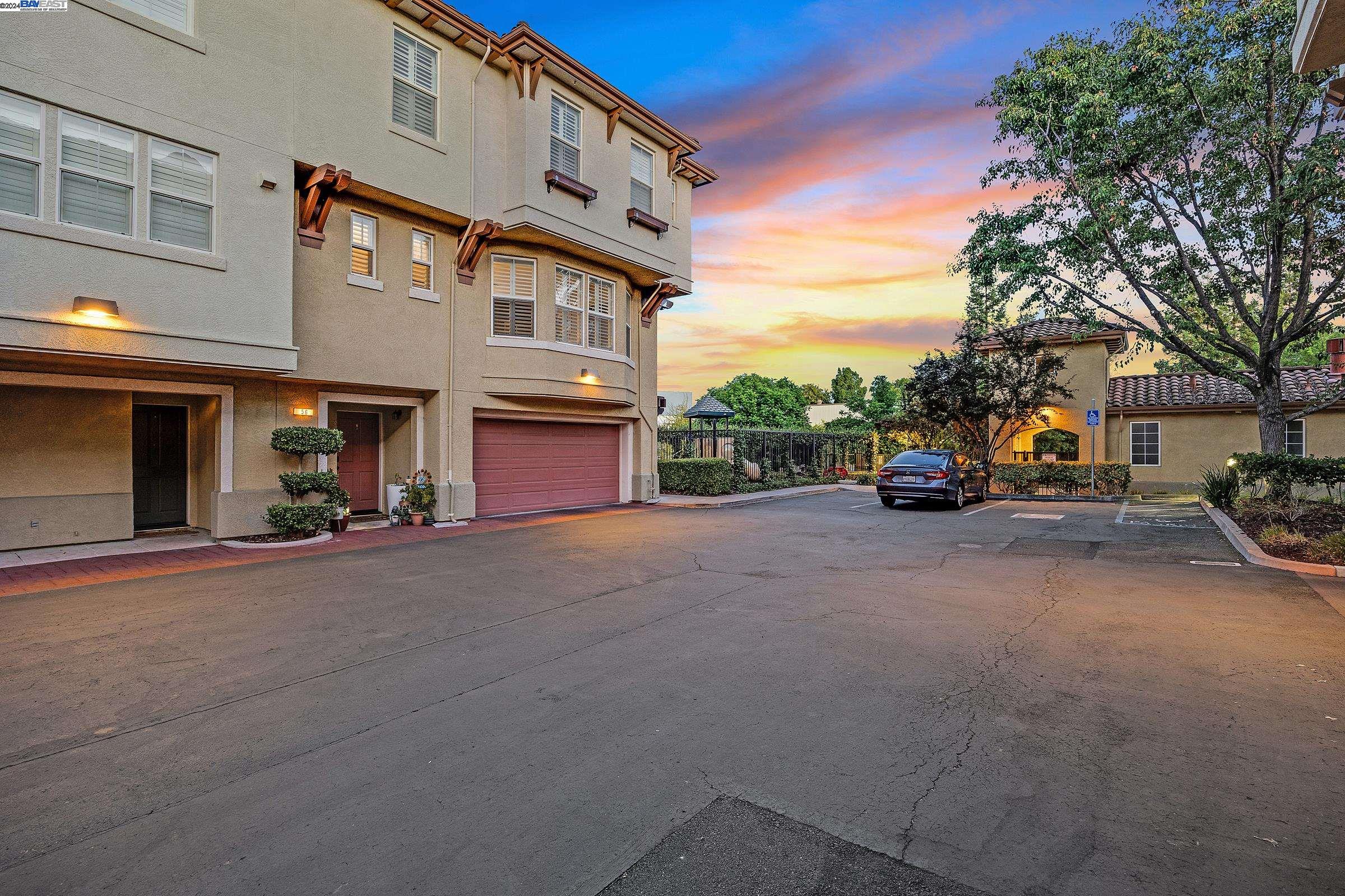 56 Picasso Ct