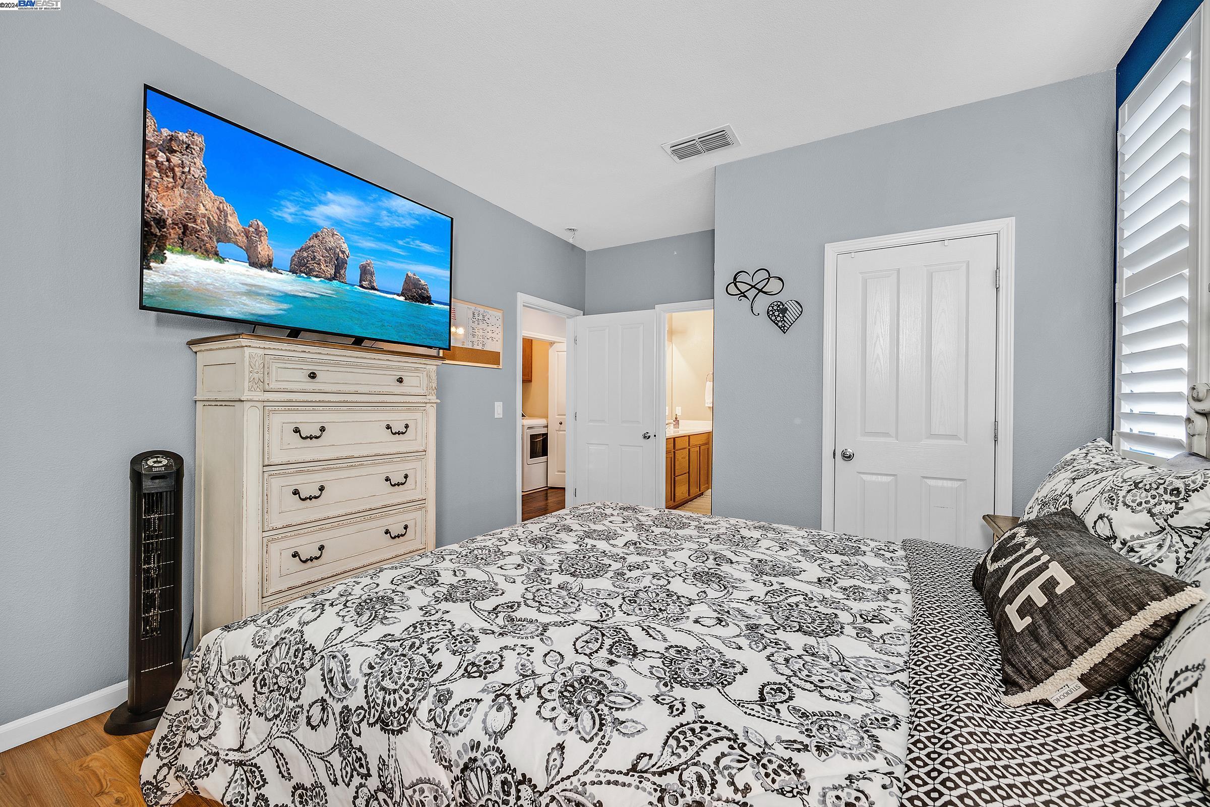 56 Picasso Ct