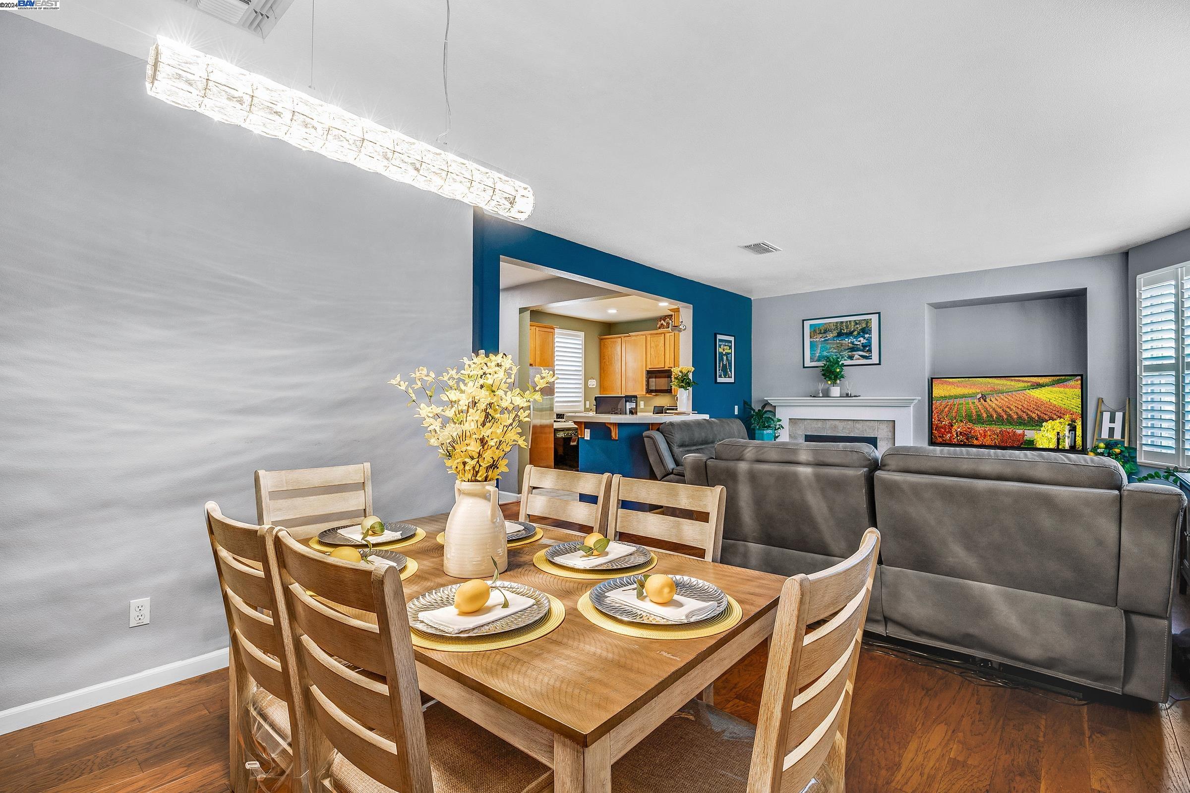 56 Picasso Ct