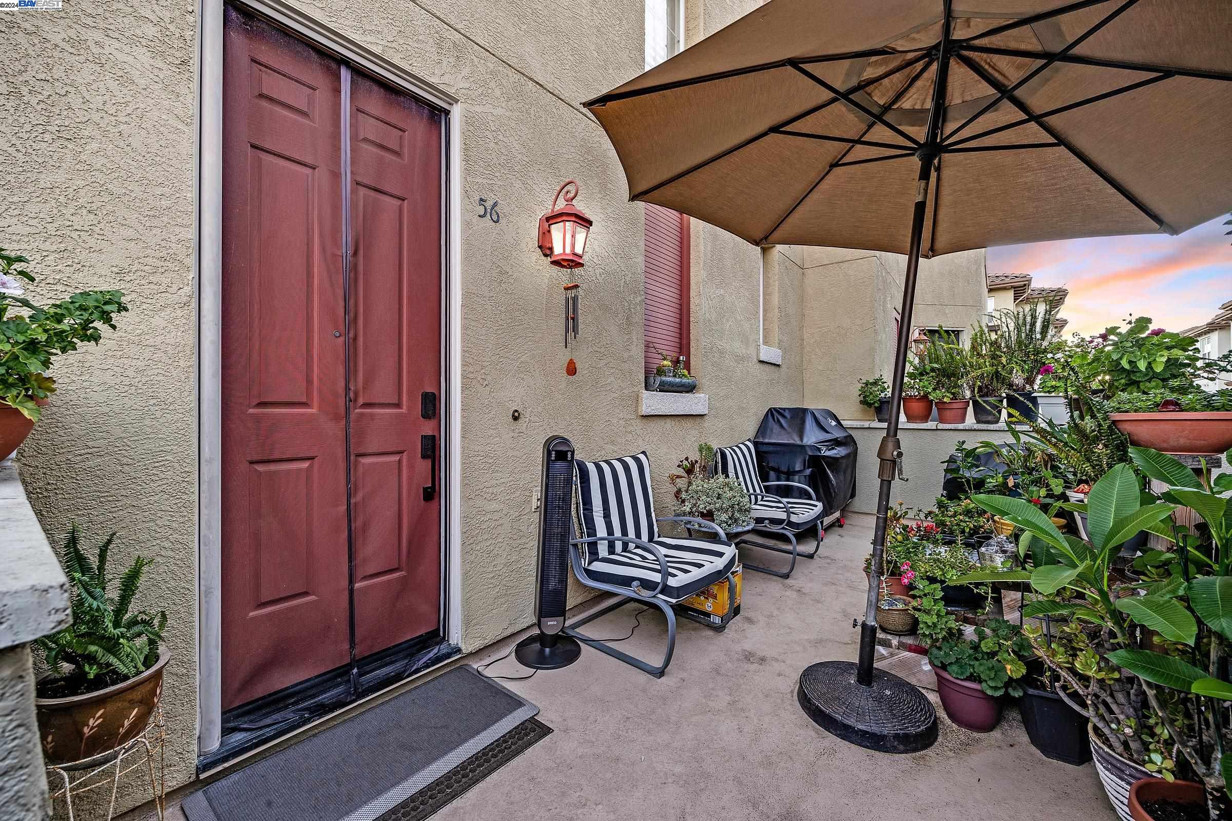 56 Picasso Ct