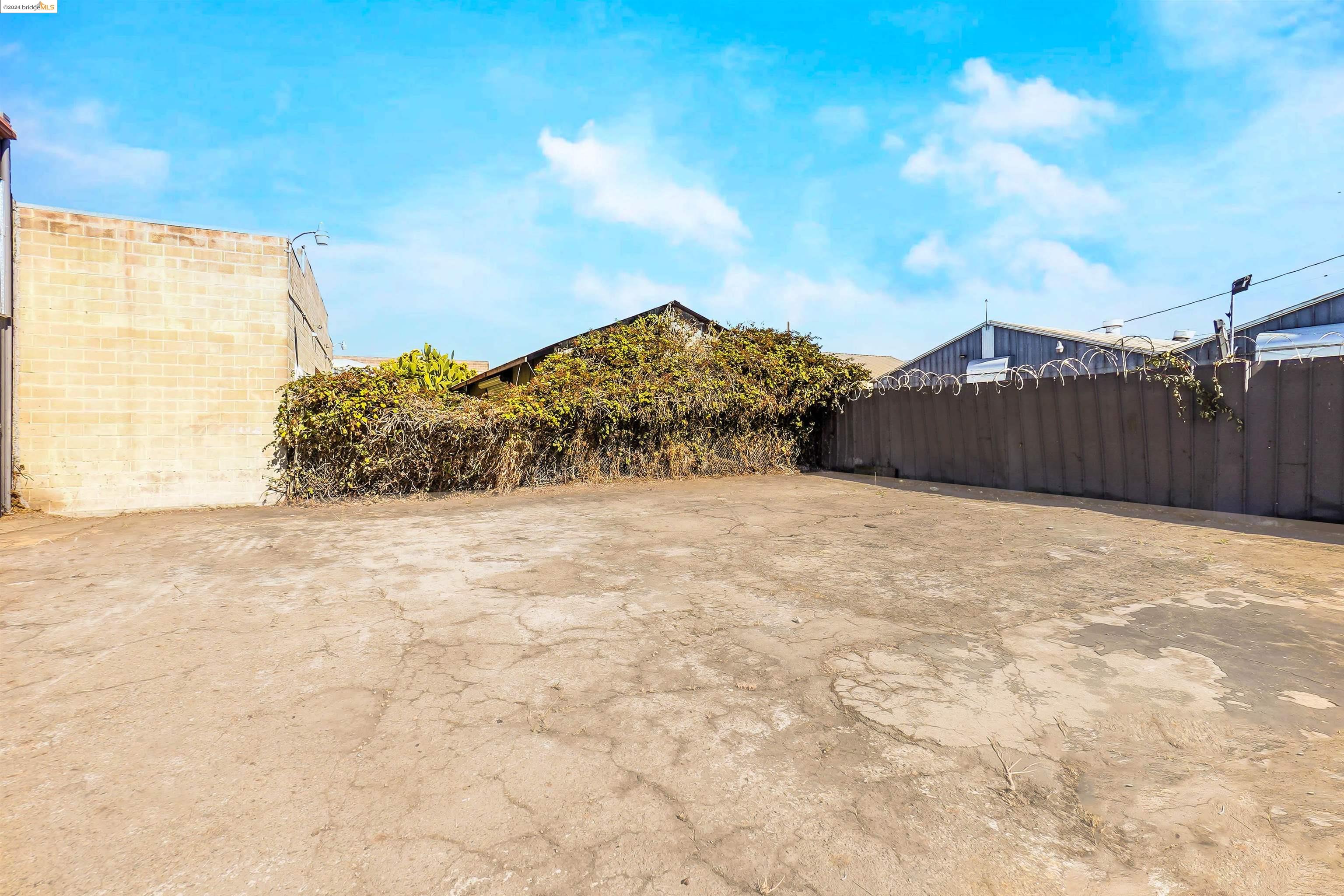 900 75Th Ave, Oakland