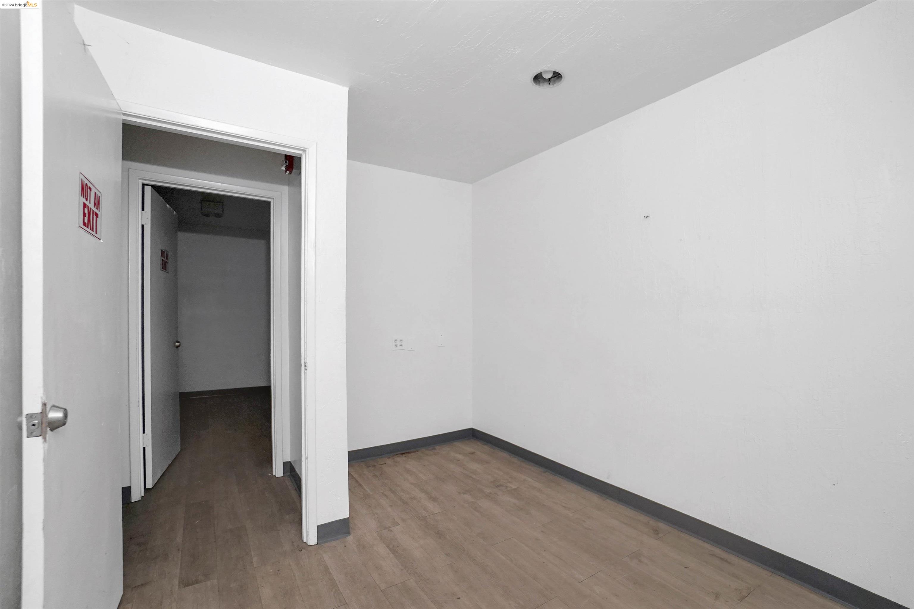 900 75Th Ave, Oakland