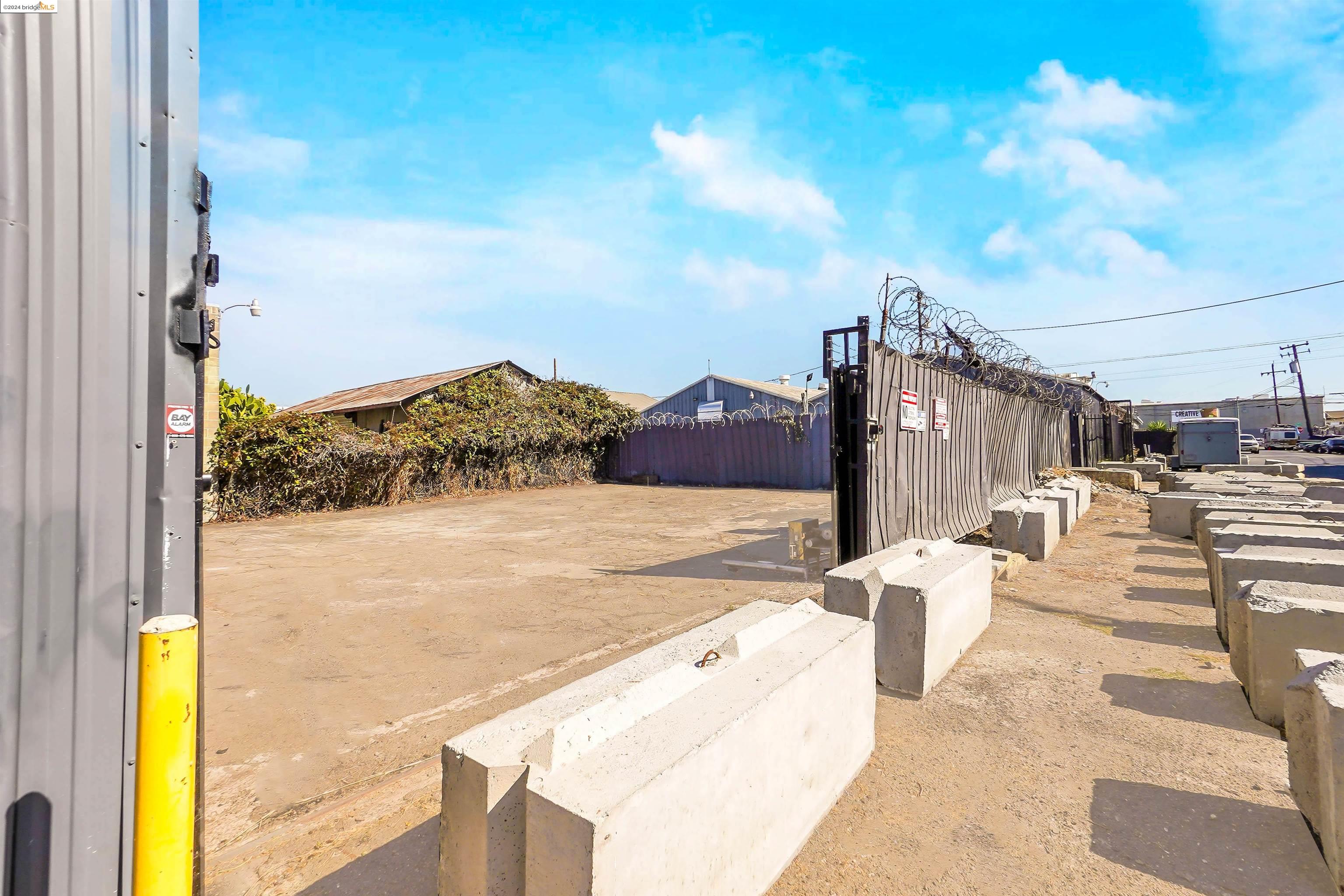 900 75Th Ave, Oakland