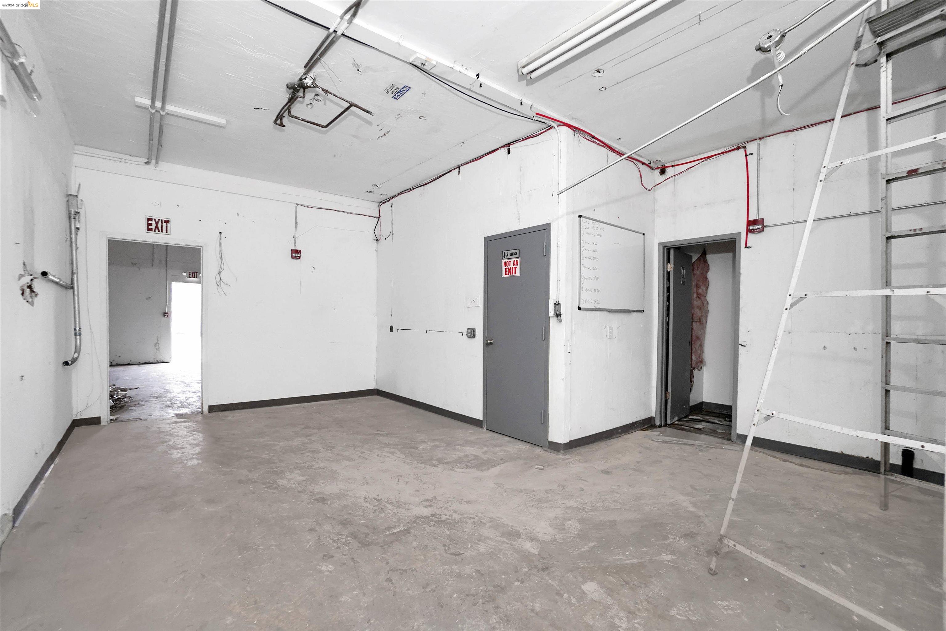 900 75Th Ave, Oakland