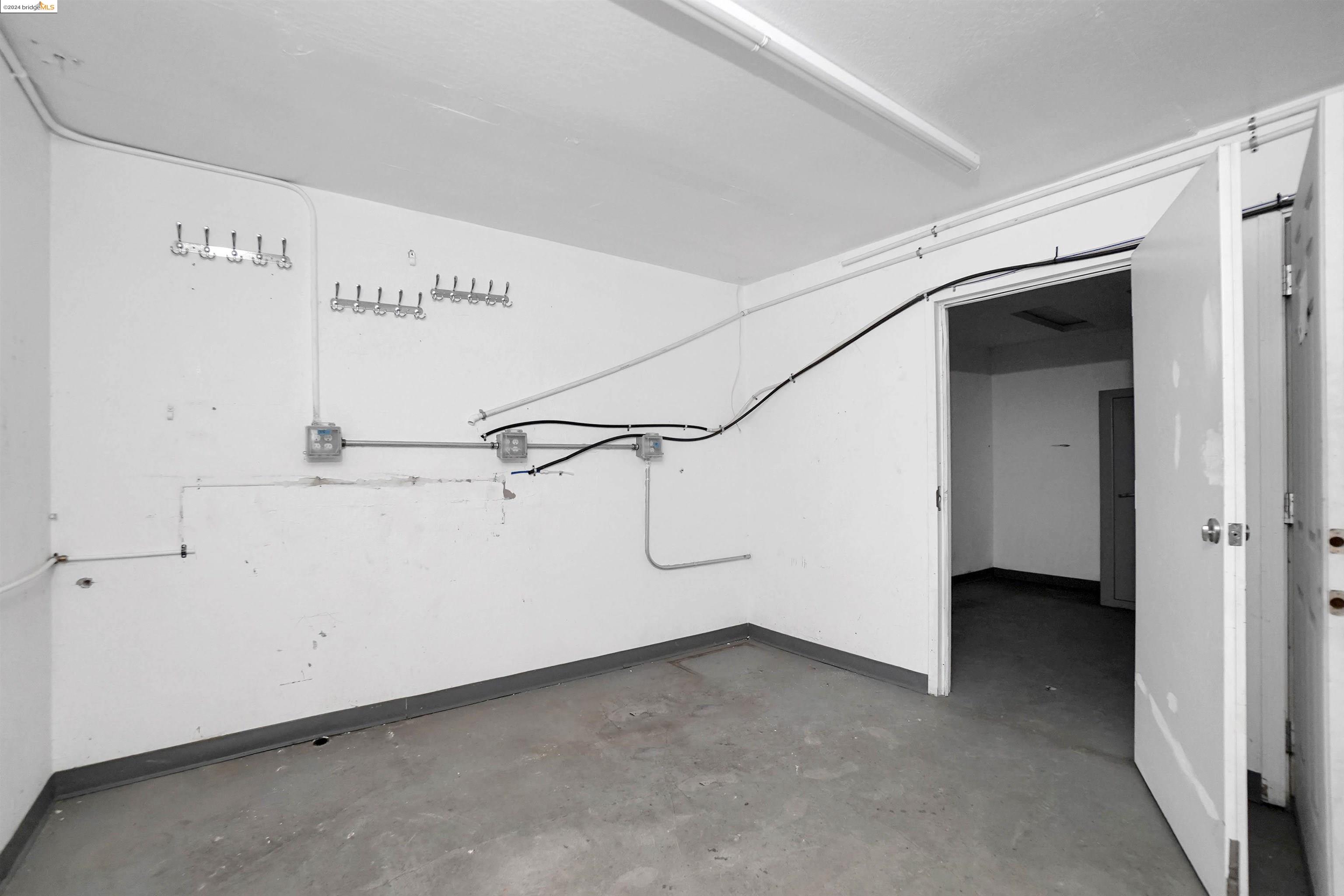 900 75Th Ave, Oakland