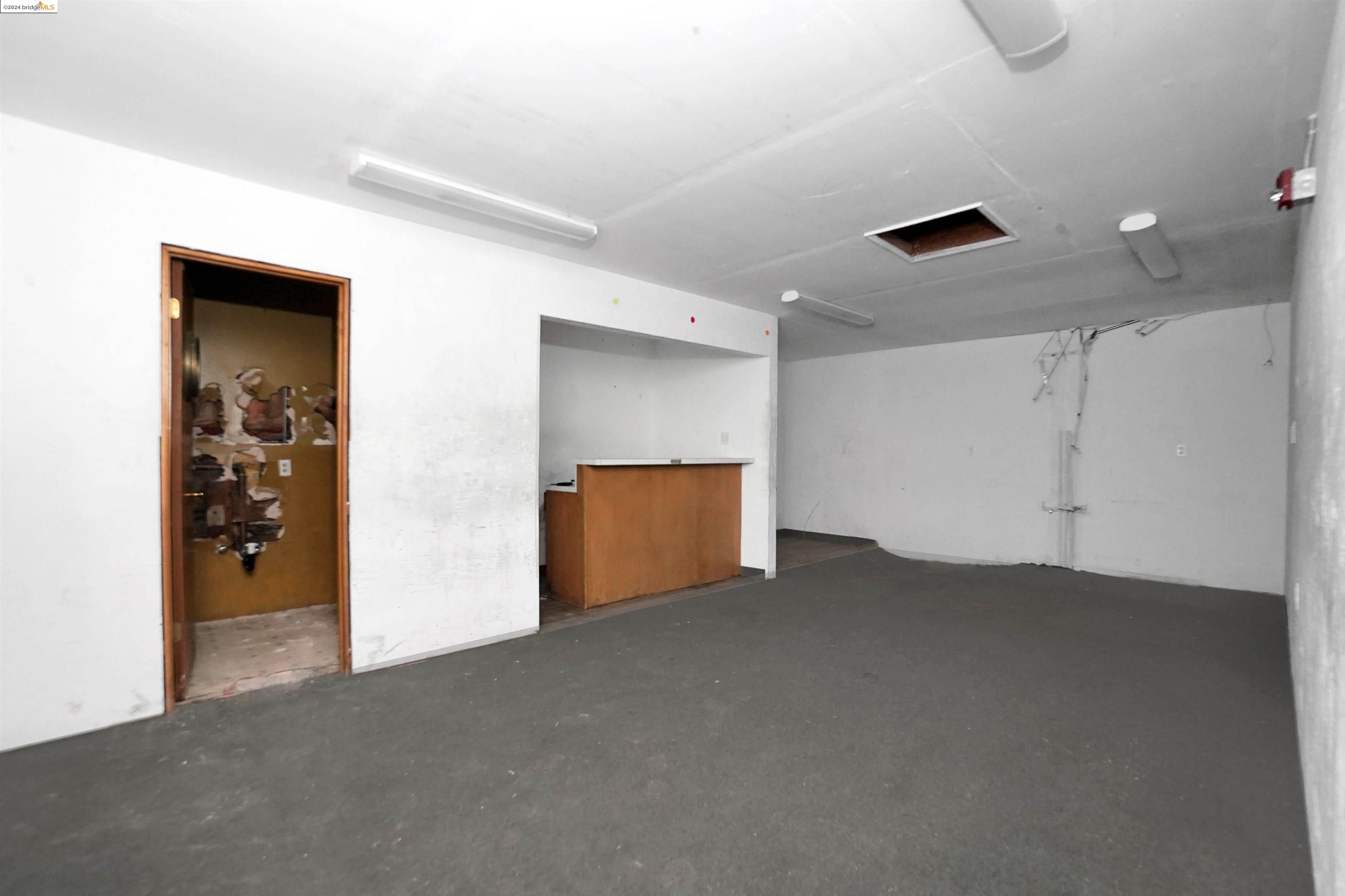 900 75Th Ave, Oakland