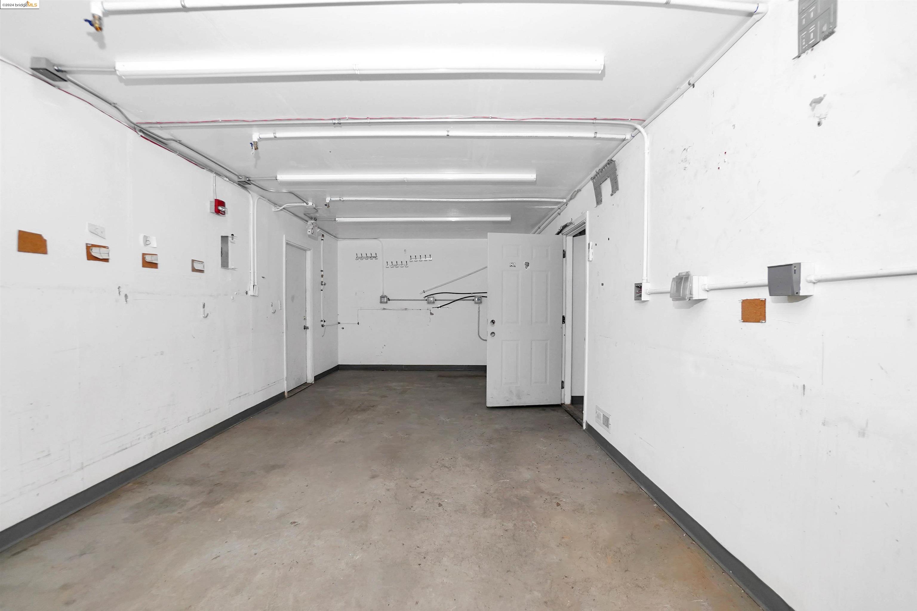 900 75Th Ave, Oakland