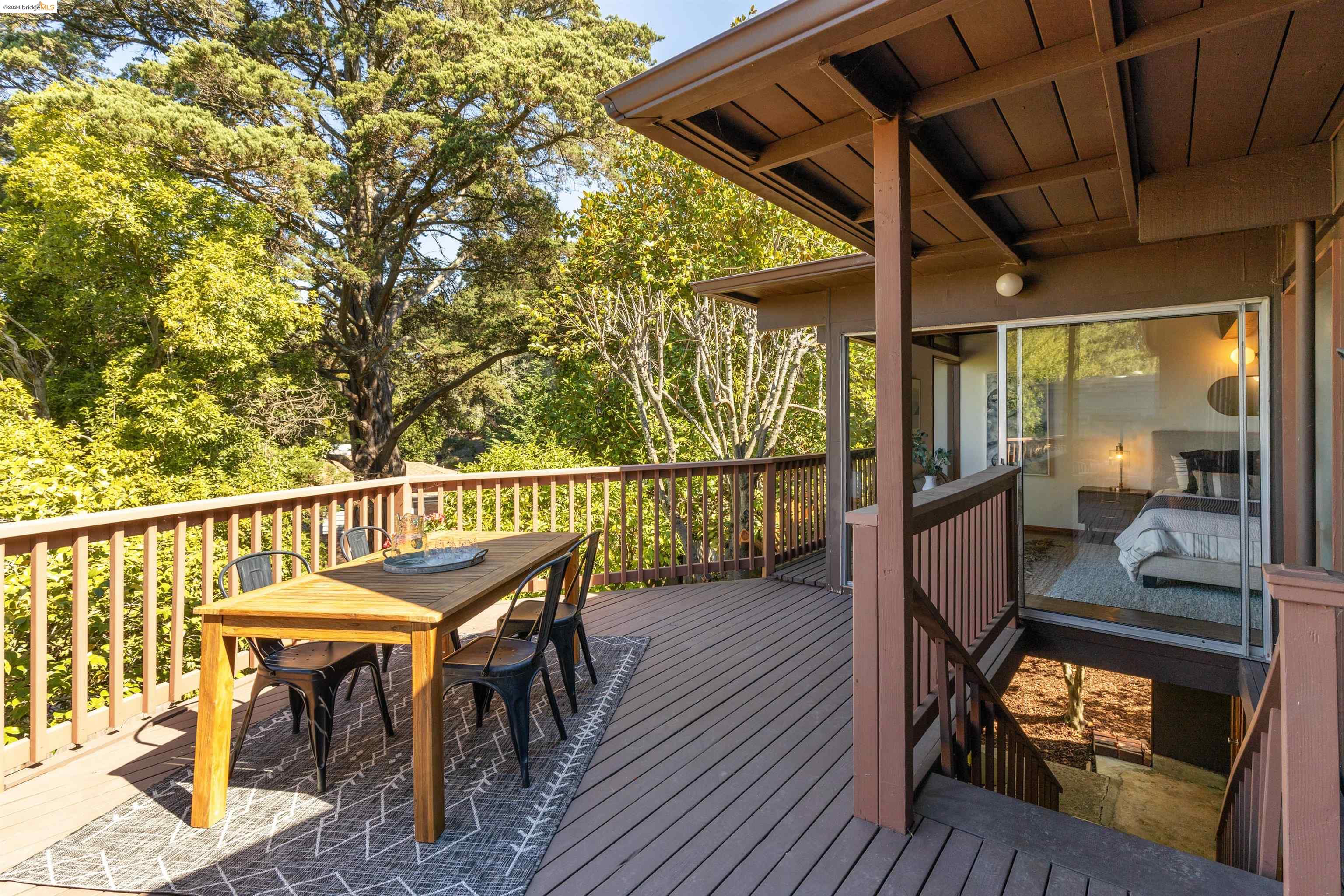 61 Fairlawn DR