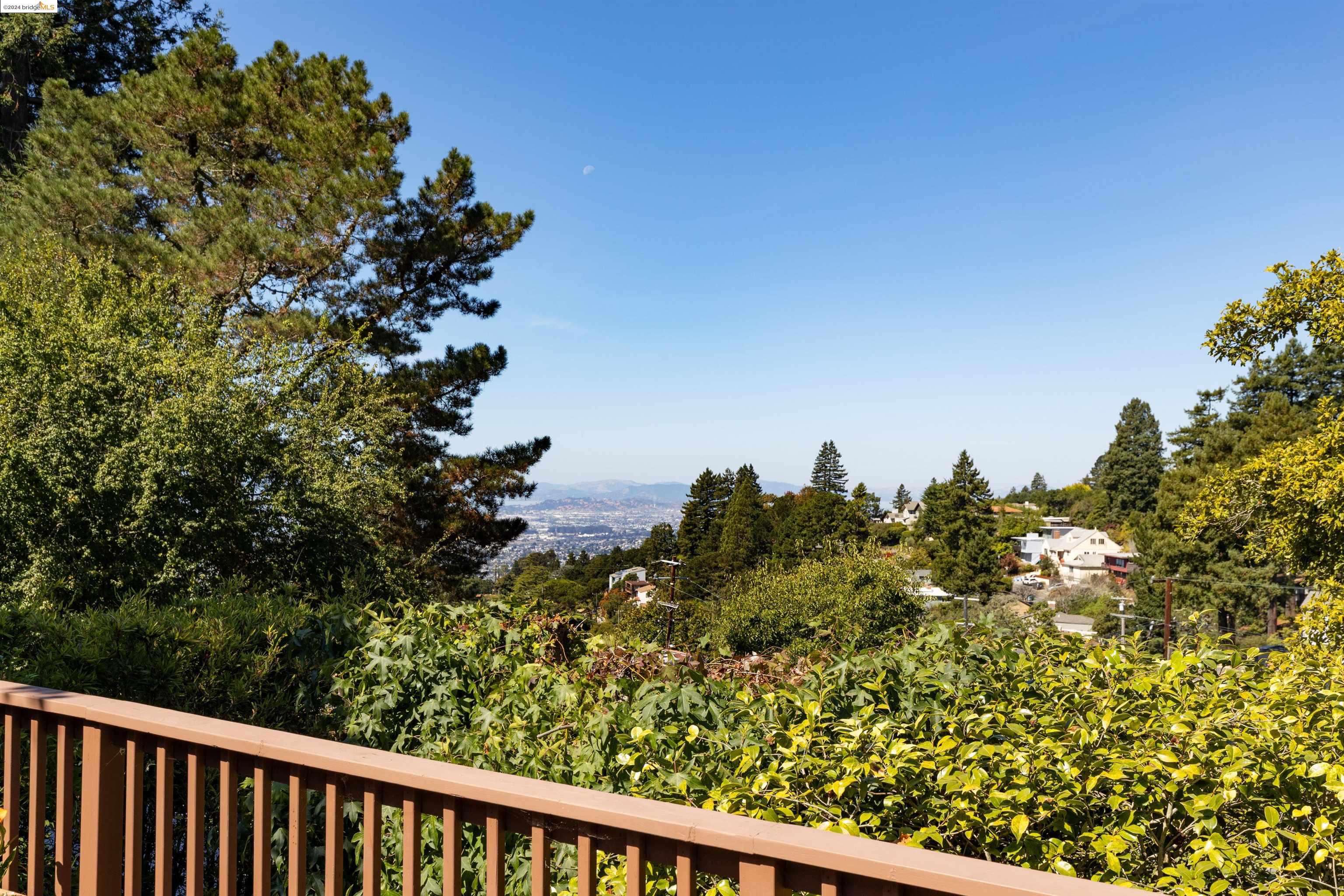 61 Fairlawn DR