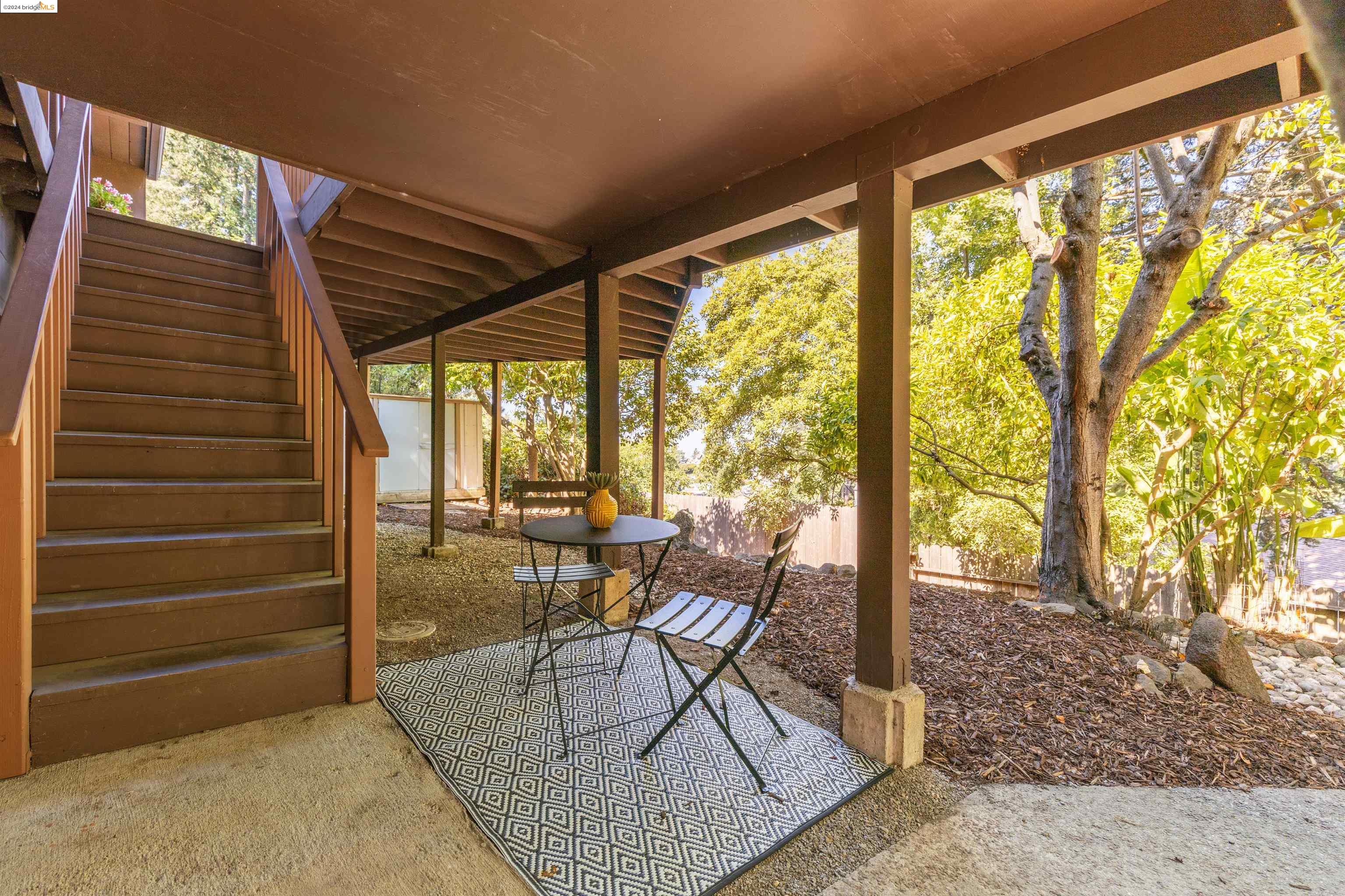 61 Fairlawn DR