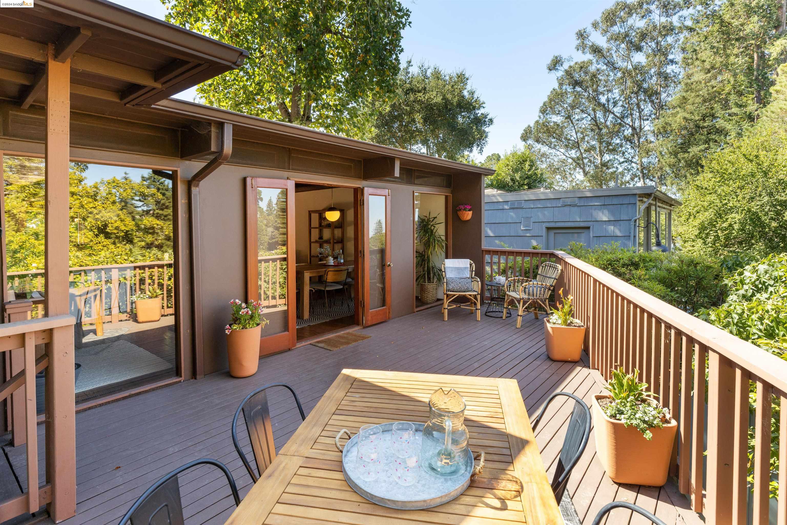 61 Fairlawn DR