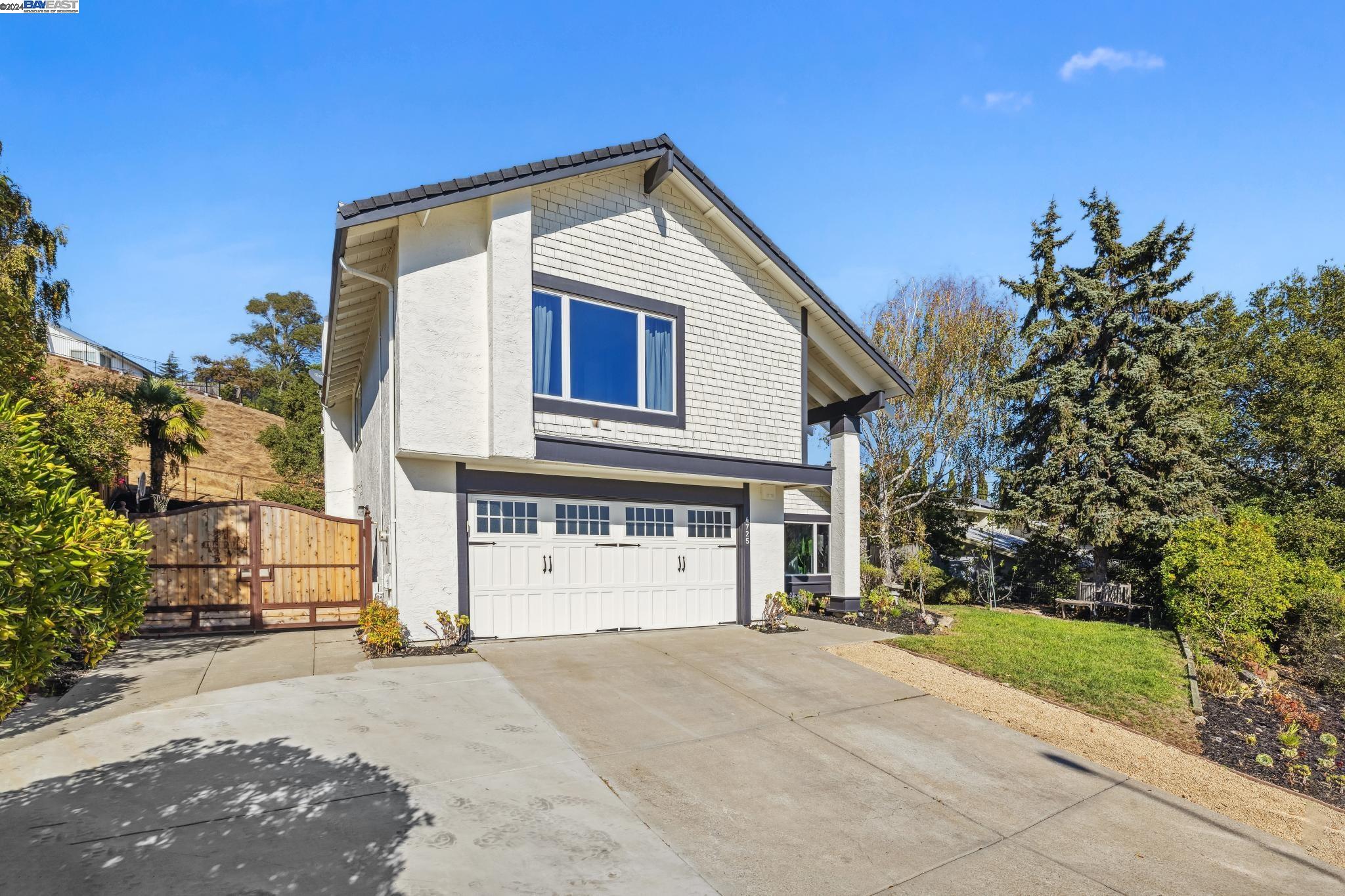 4725 Full Moon Drive