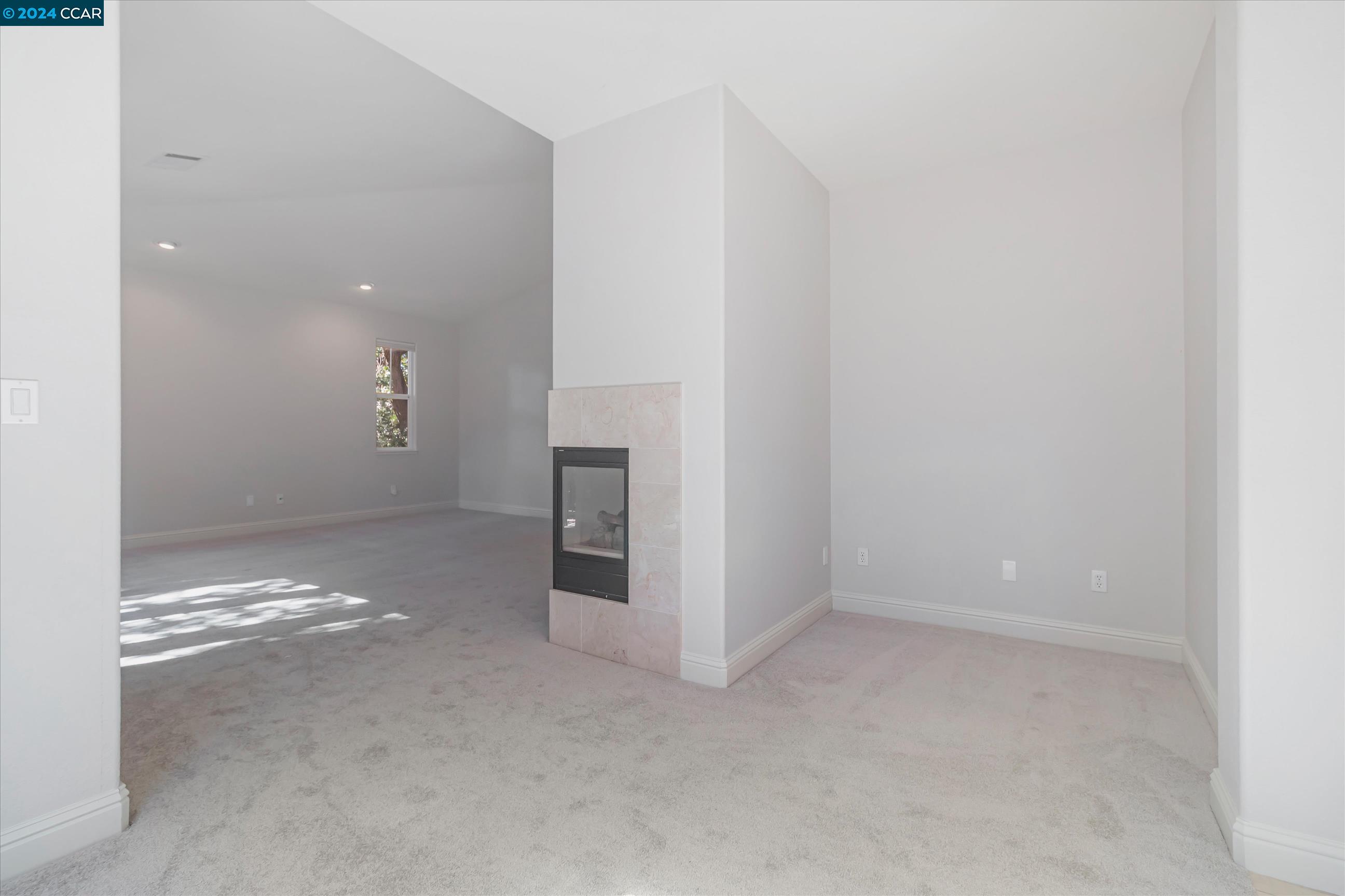 1423 Homestead Ave