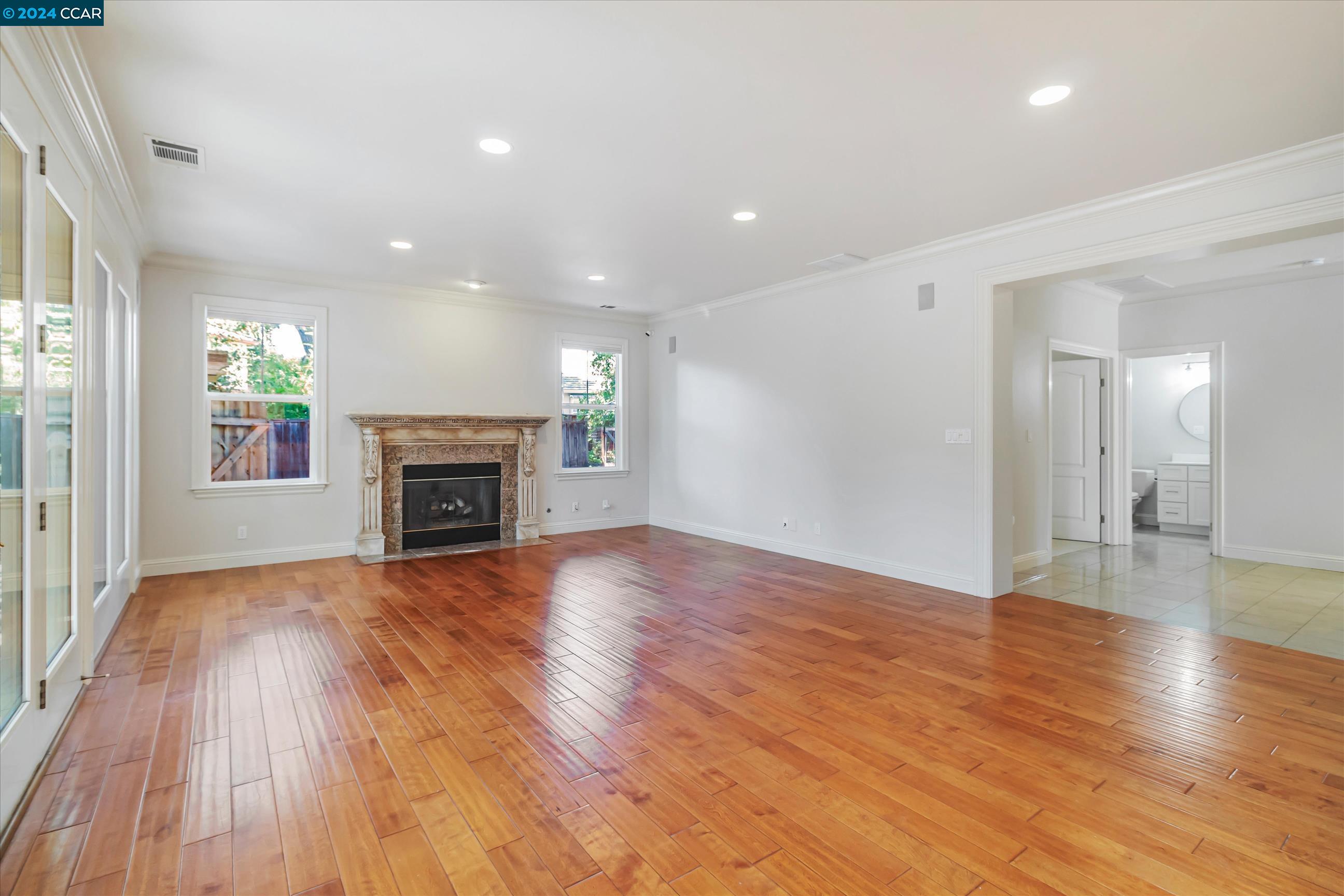 1423 Homestead Ave