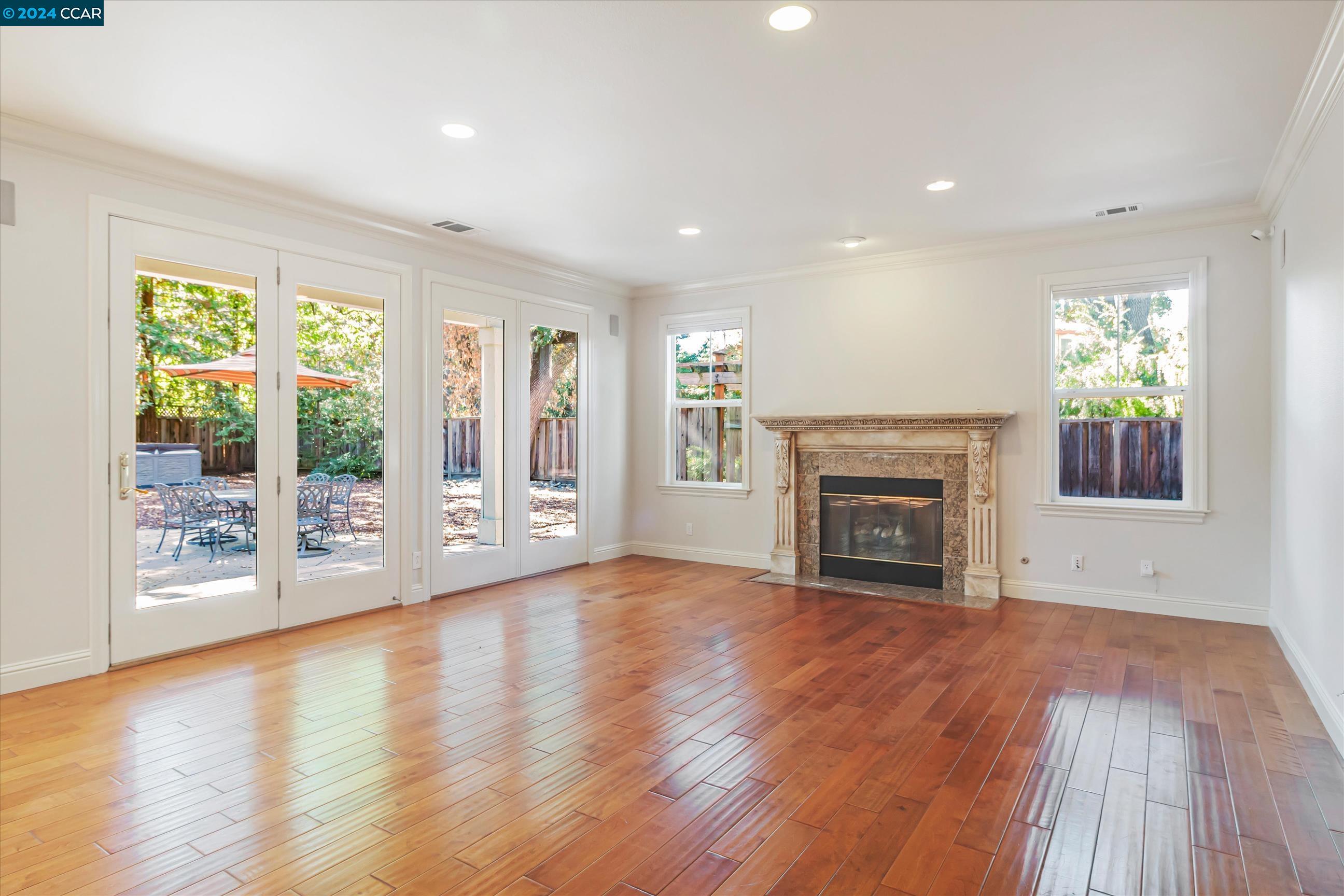 1423 Homestead Ave