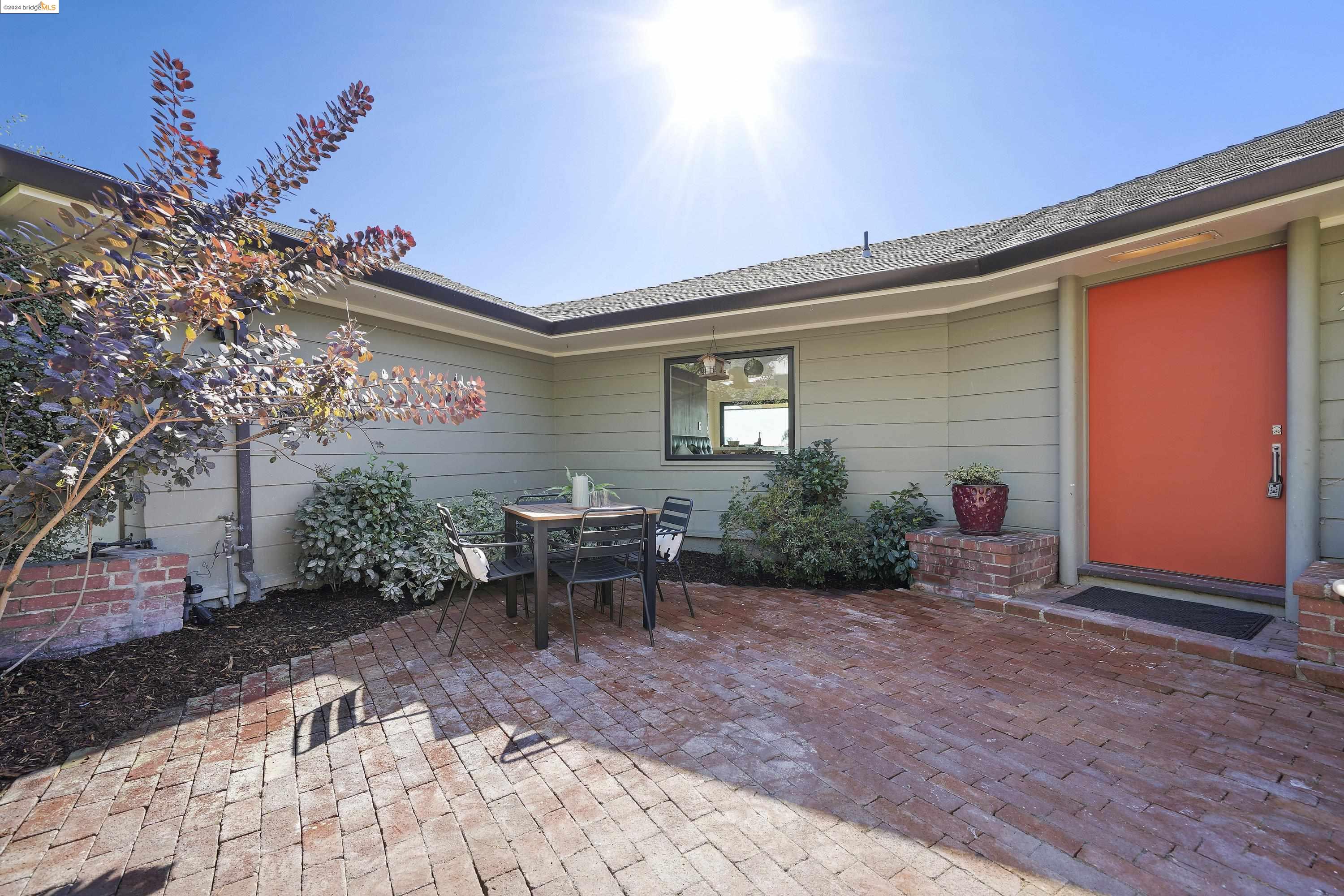 24 Highgate Ct
