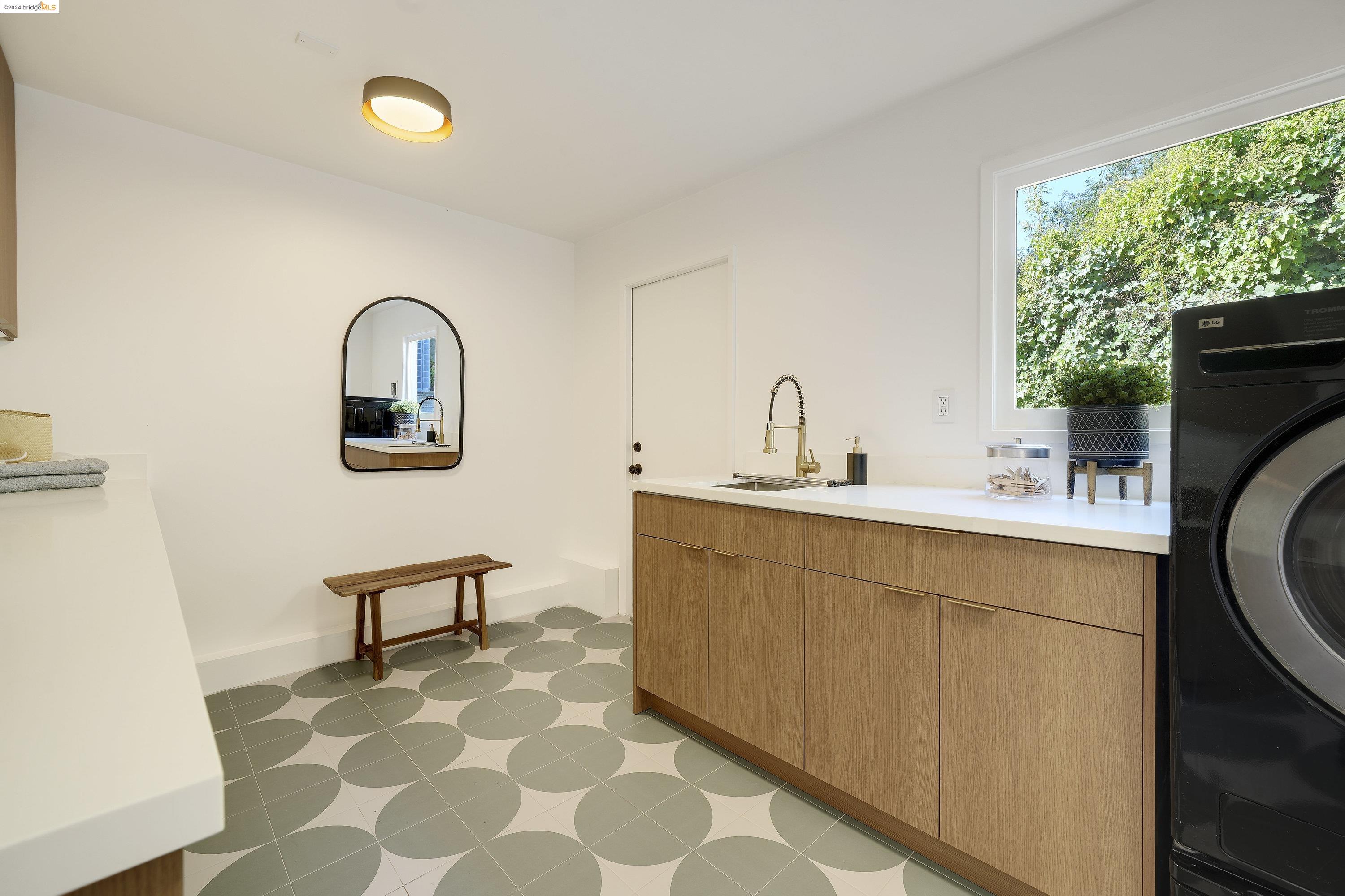 24 Highgate Ct