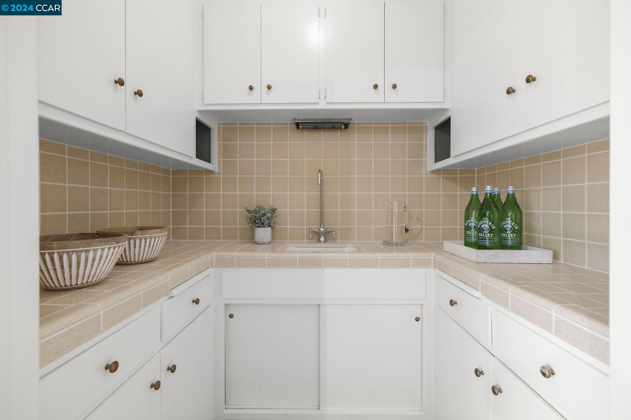 226 Sequoyah View Drive