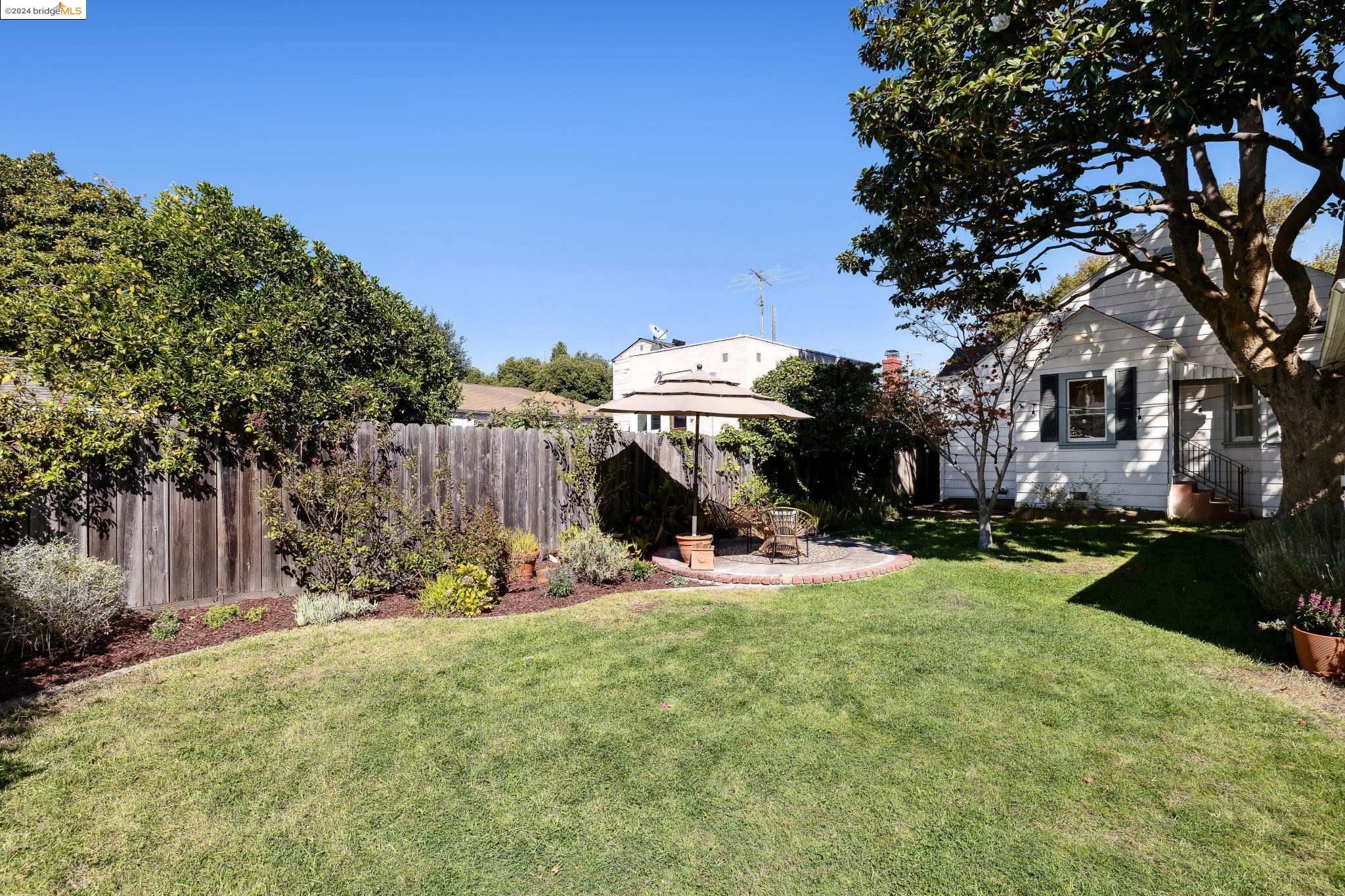 1211 San Jose St