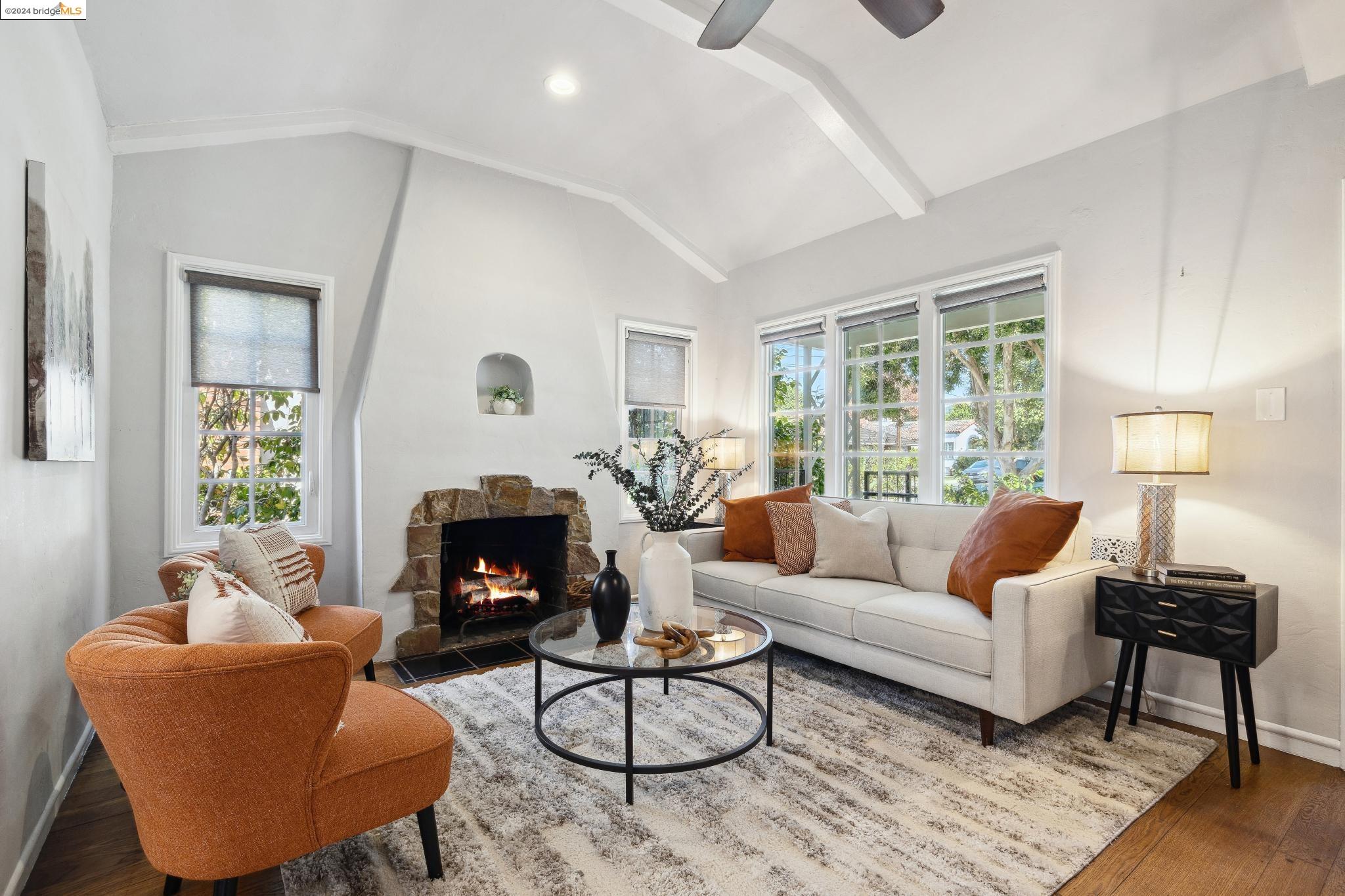 1211 San Jose St