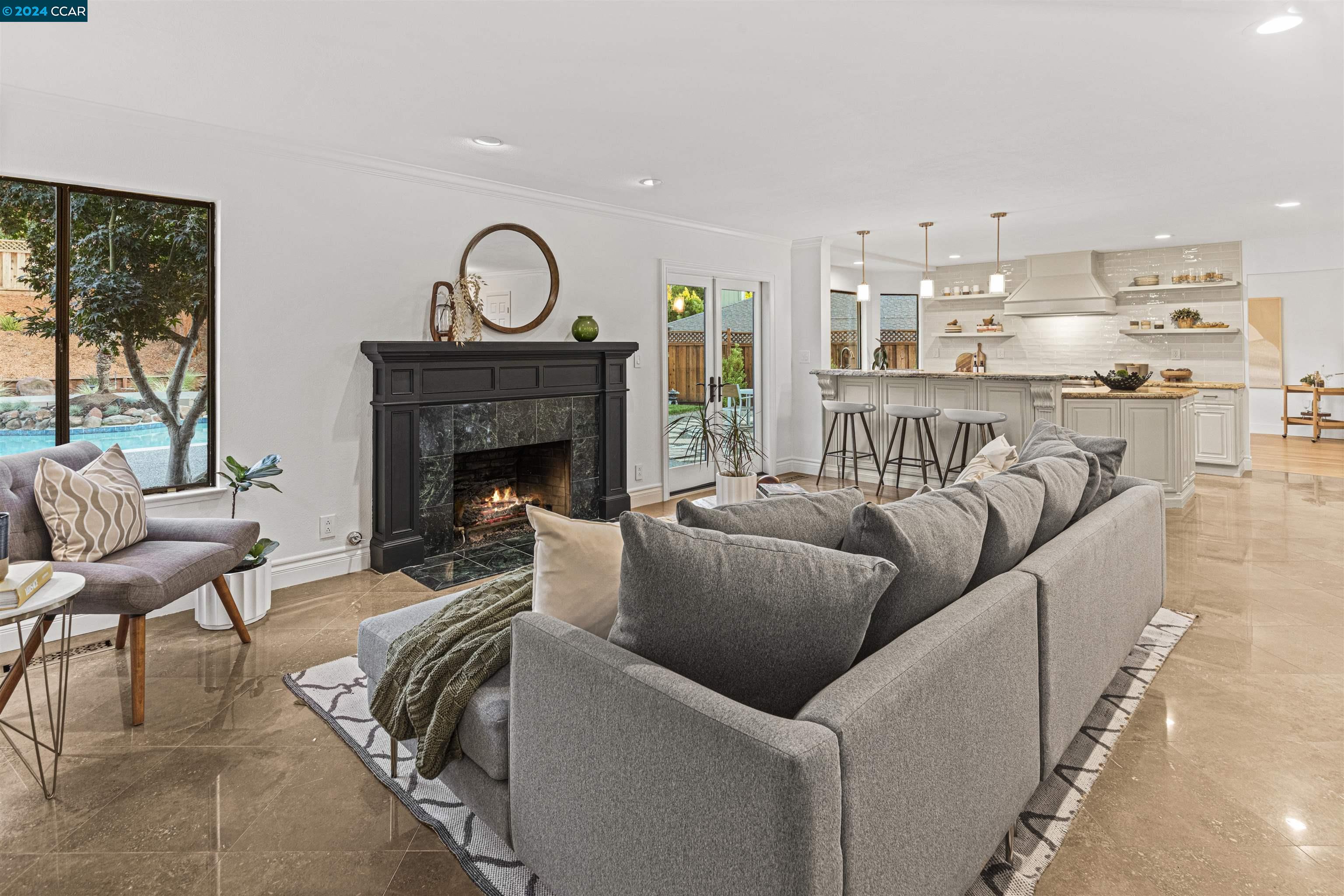 1708 Oro Valley Cir