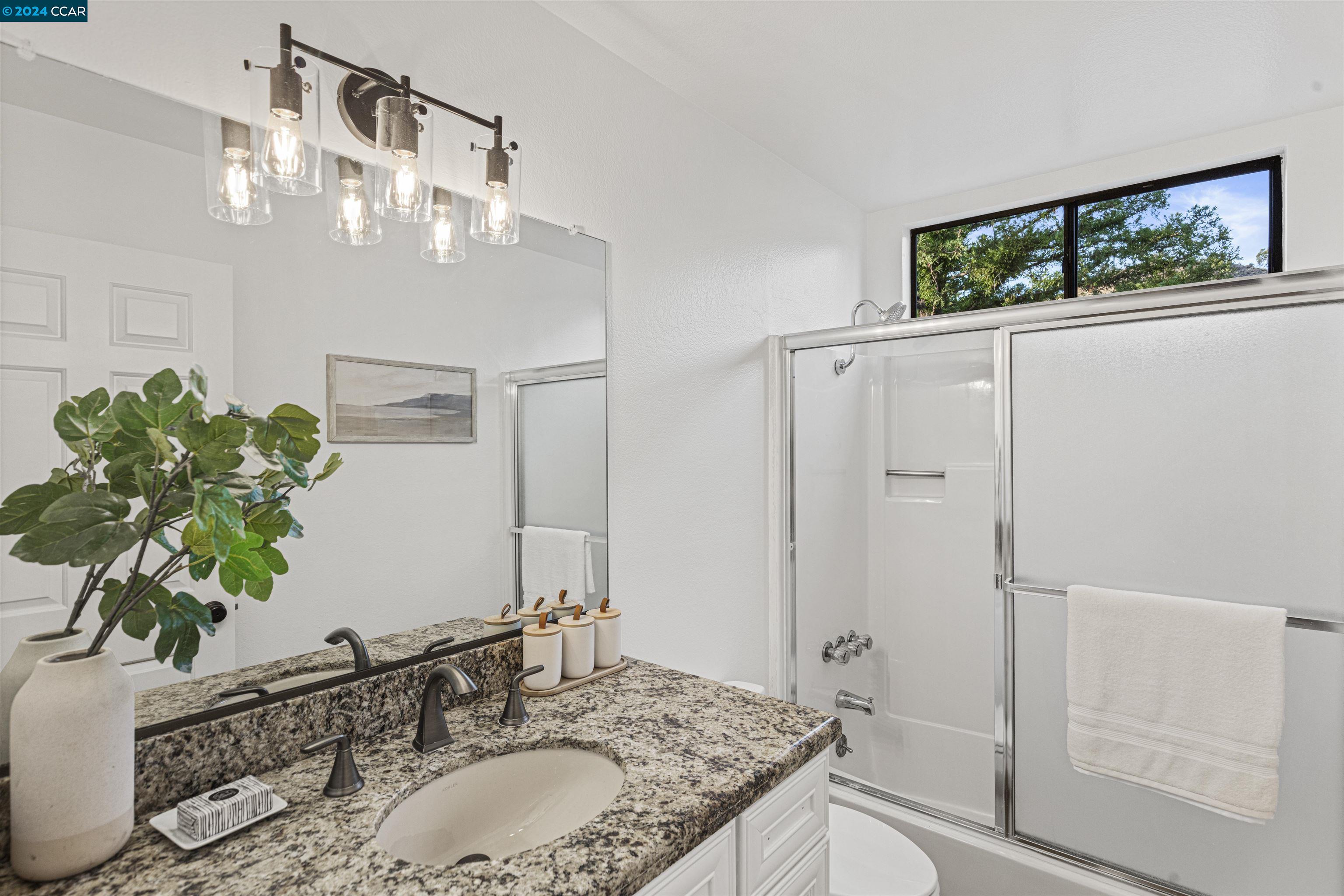 1708 Oro Valley Cir
