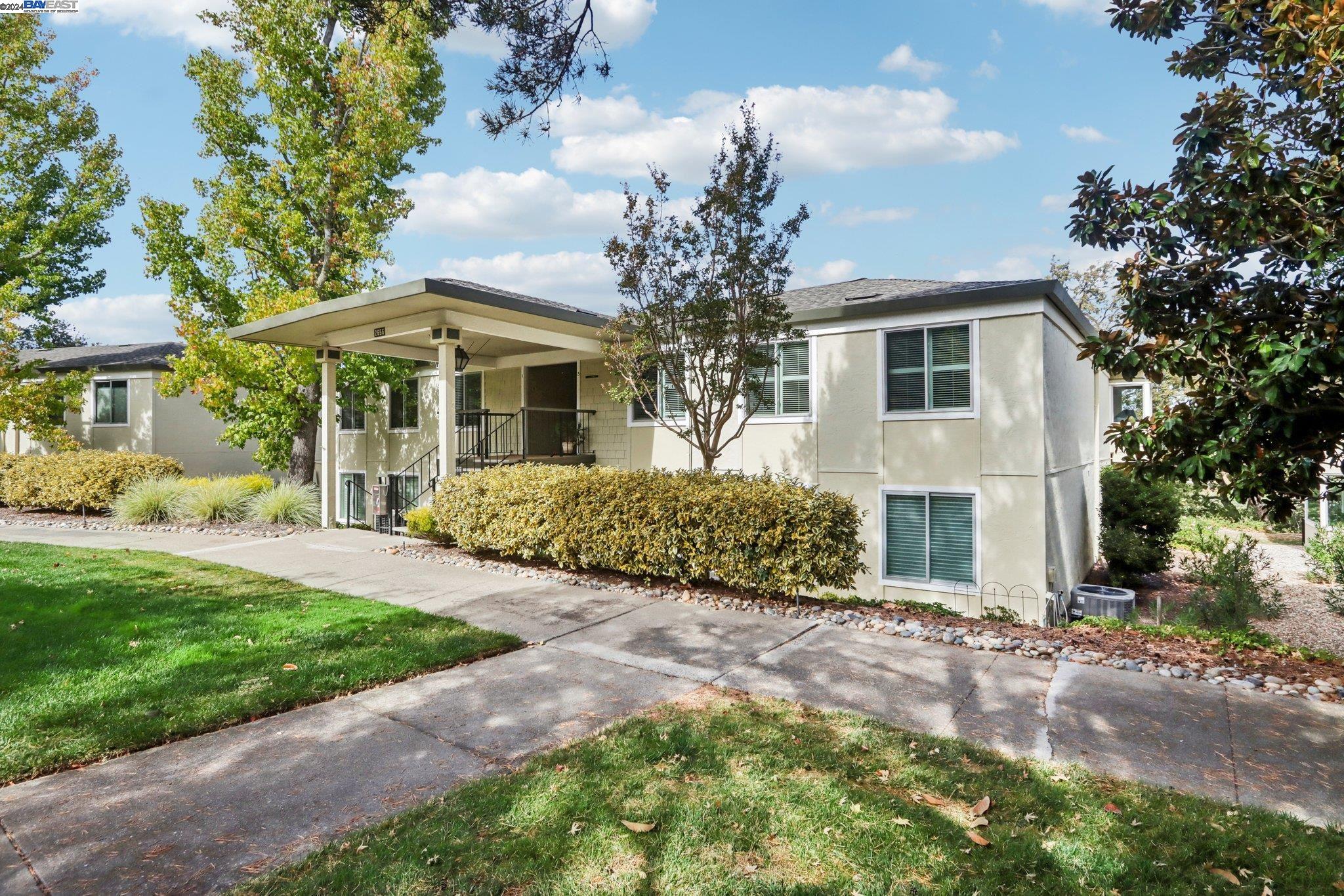 2656 Ptarmigan Dr # 1