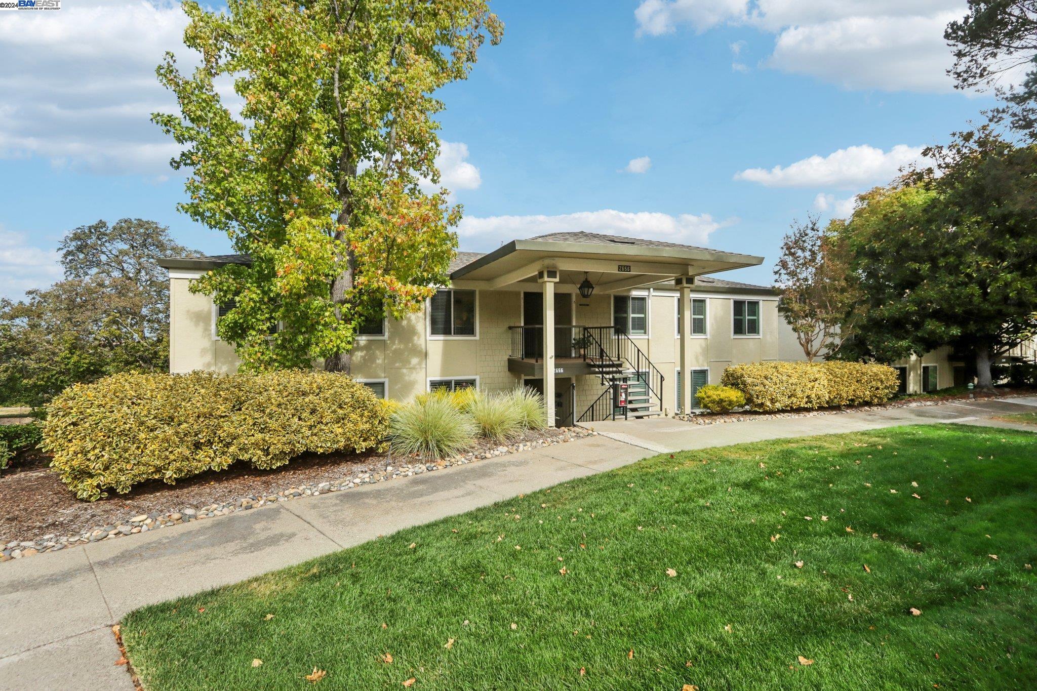 2656 Ptarmigan Dr # 1