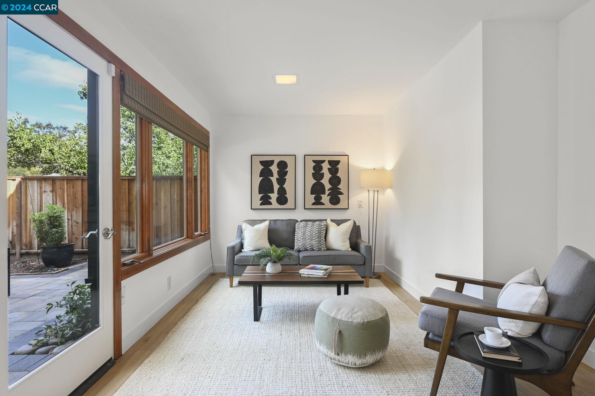 1 Moraga Ct