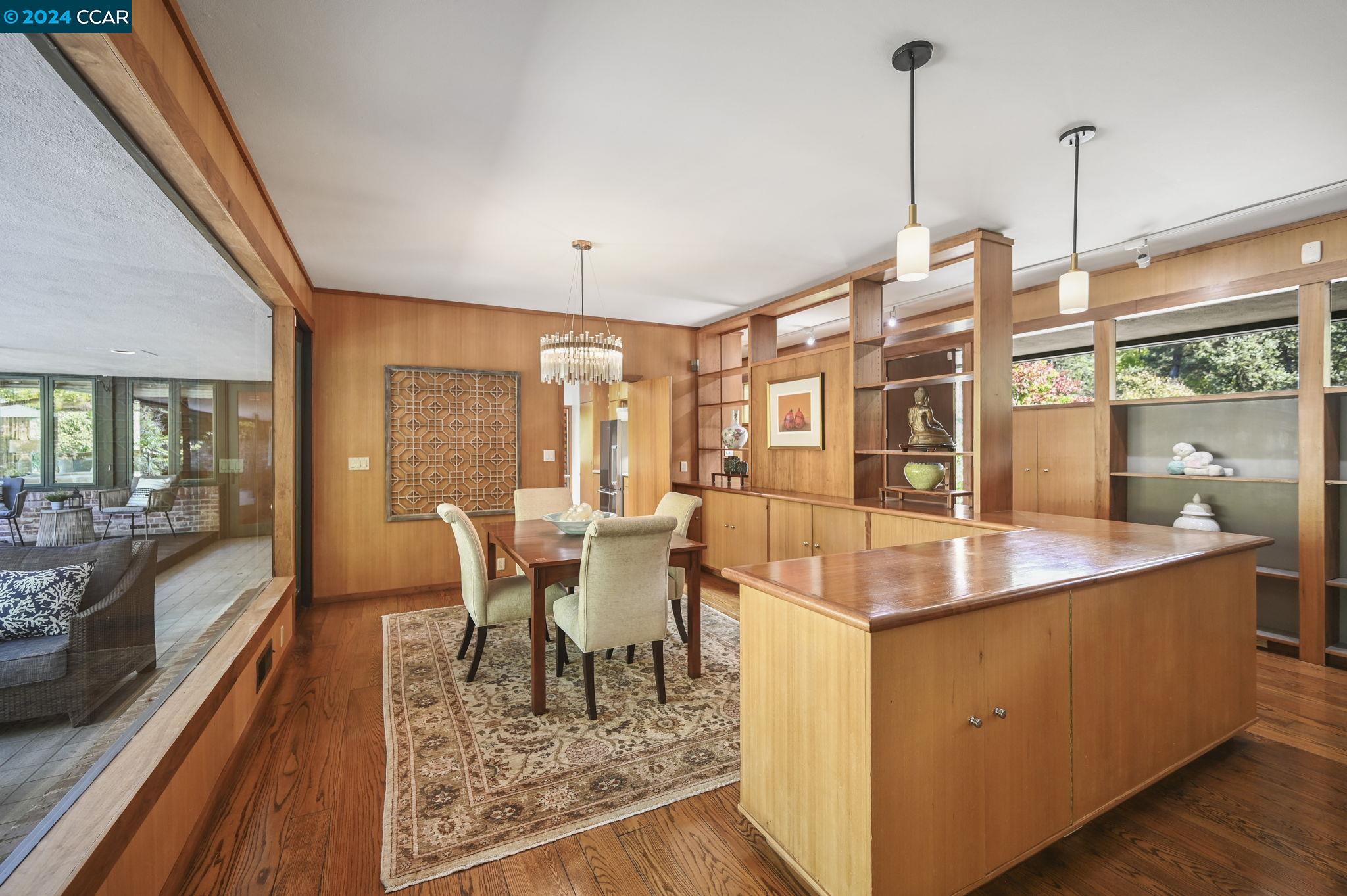 1 Moraga Ct