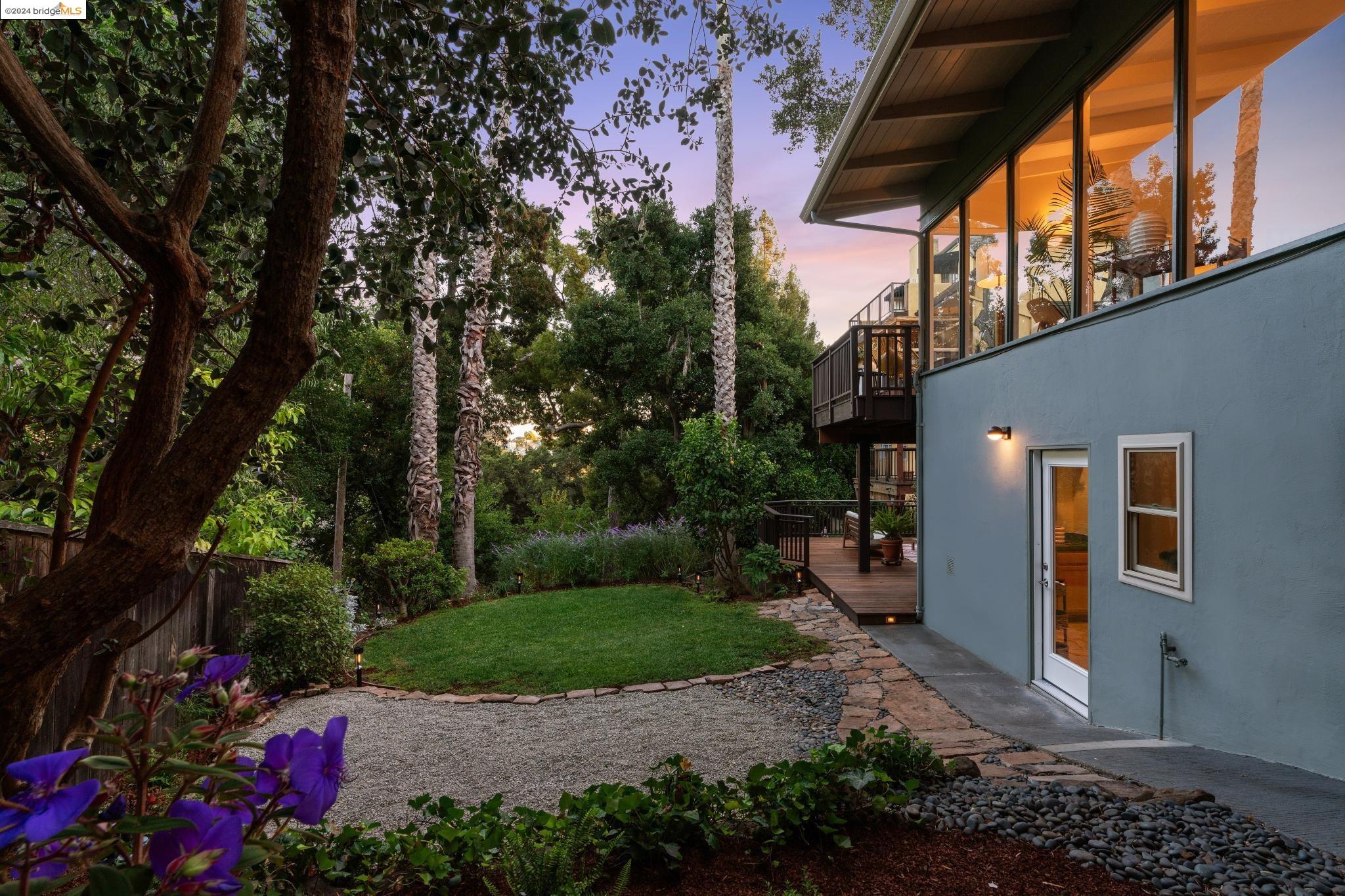 1297 Sunnyhills Rd