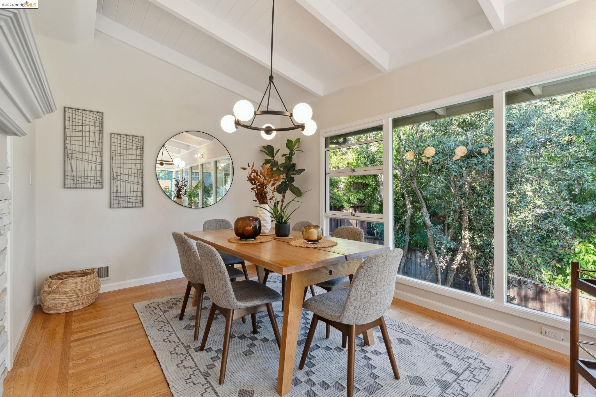 1297 Sunnyhills Rd