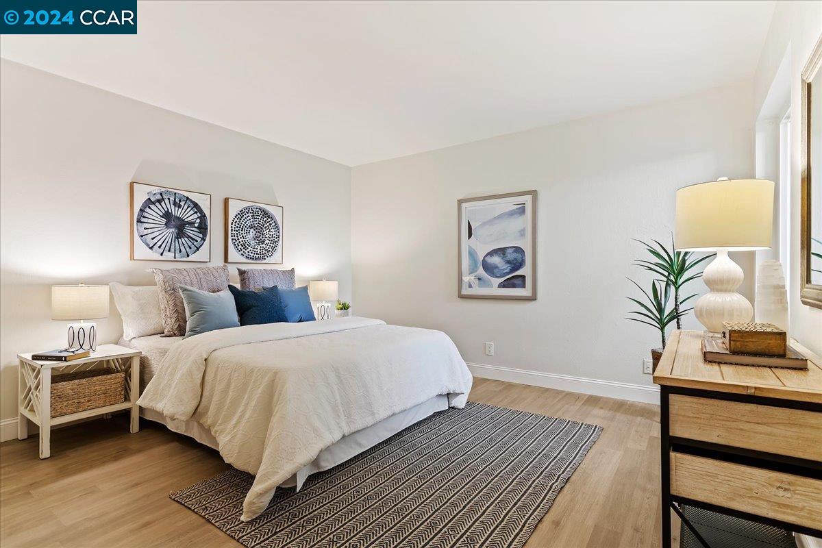 228 Western Hills Dr