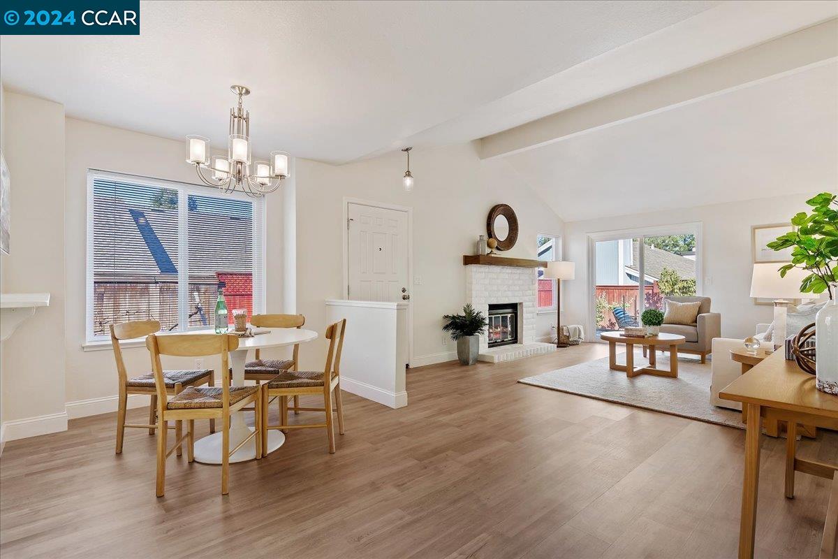 228 Western Hills Dr