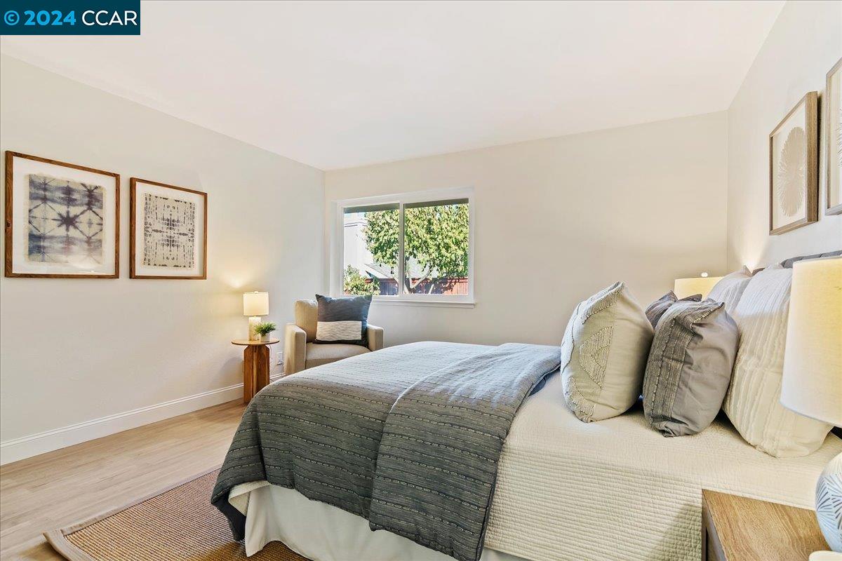 228 Western Hills Dr