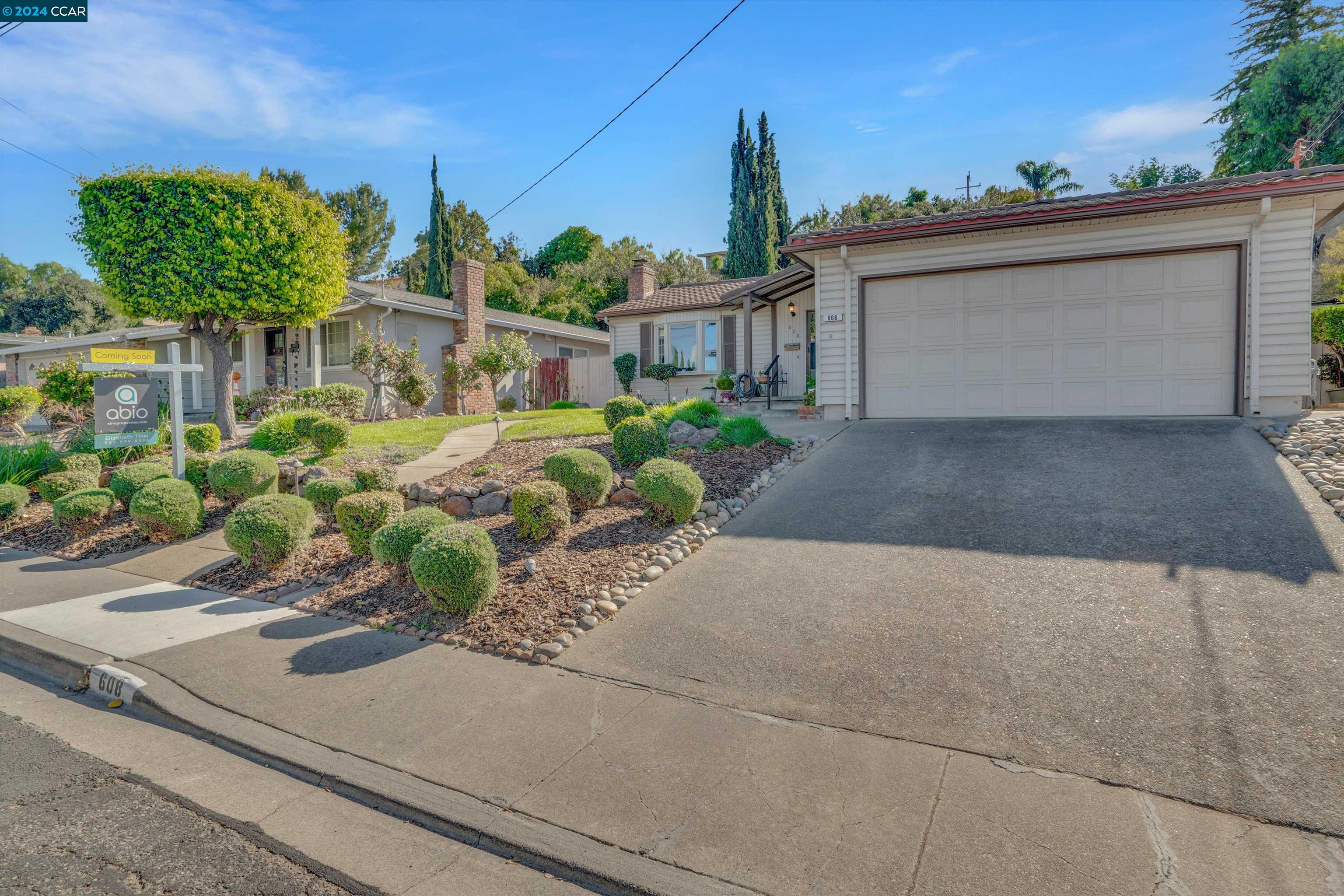 608 Shaddick Dr