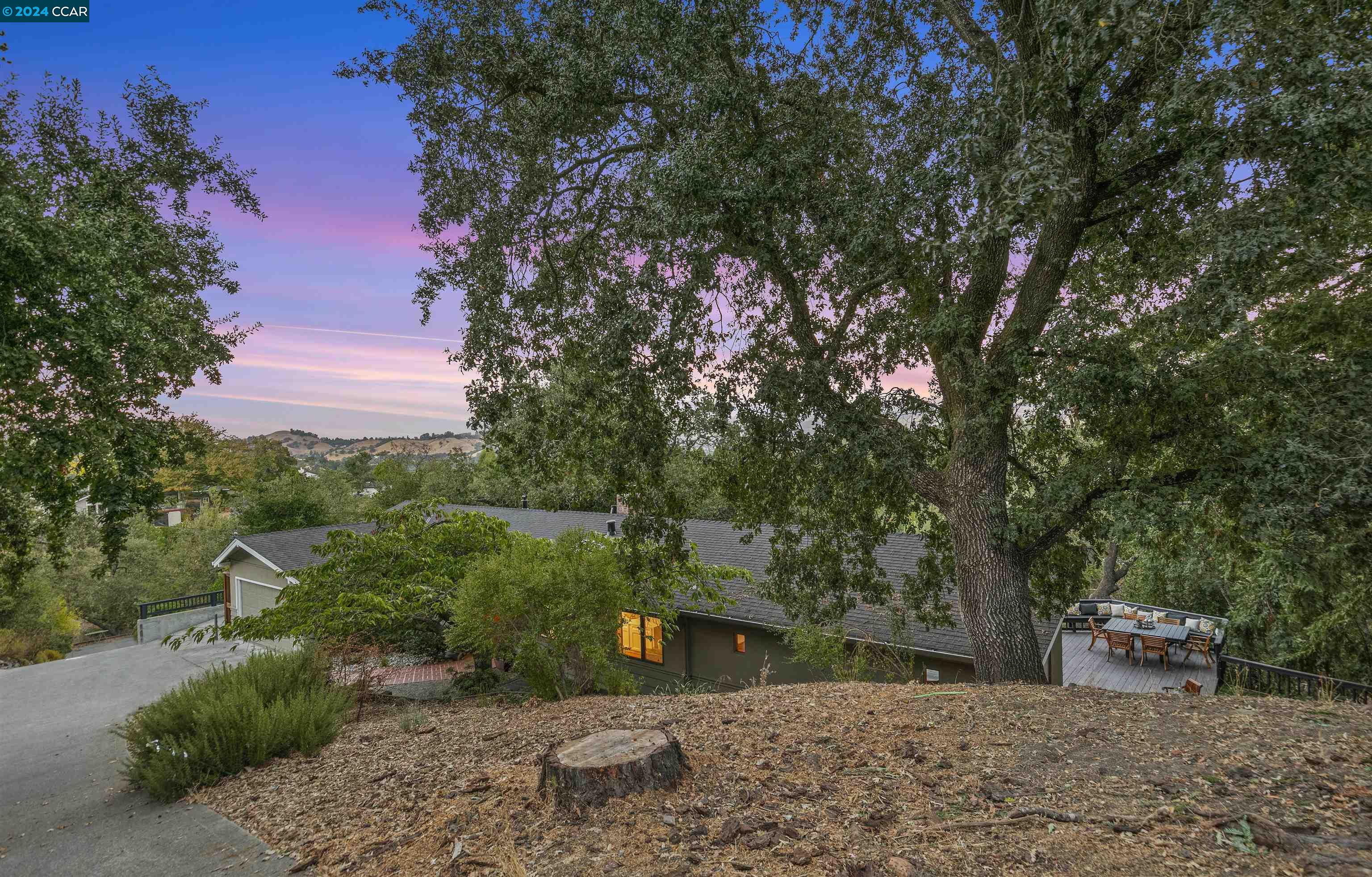 3340 Oak Ct