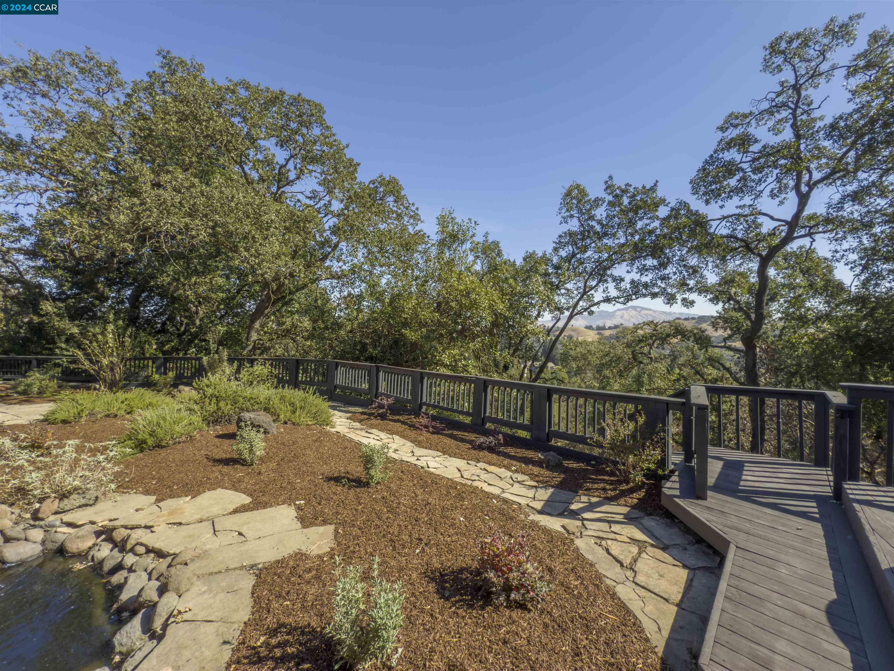 3340 Oak Ct