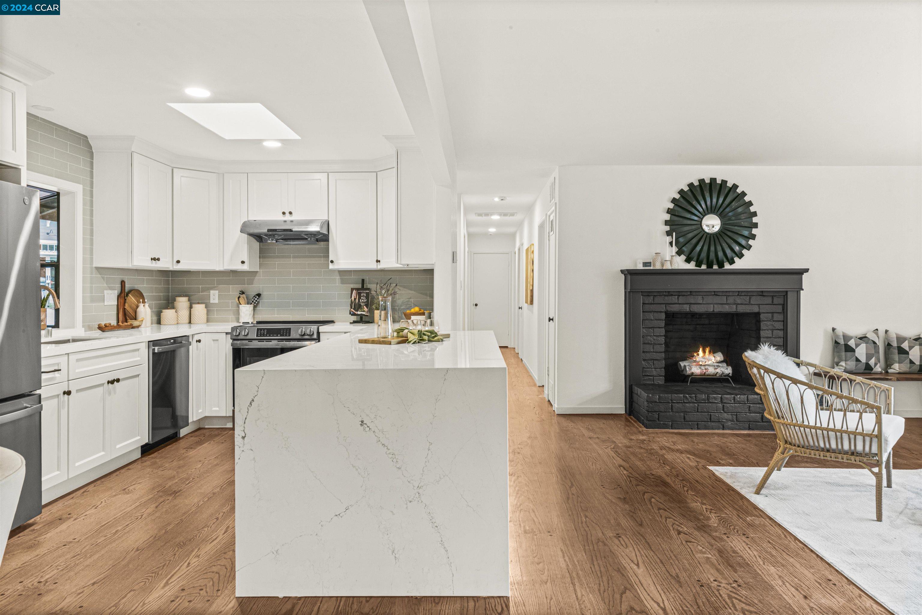 3340 Oak Ct